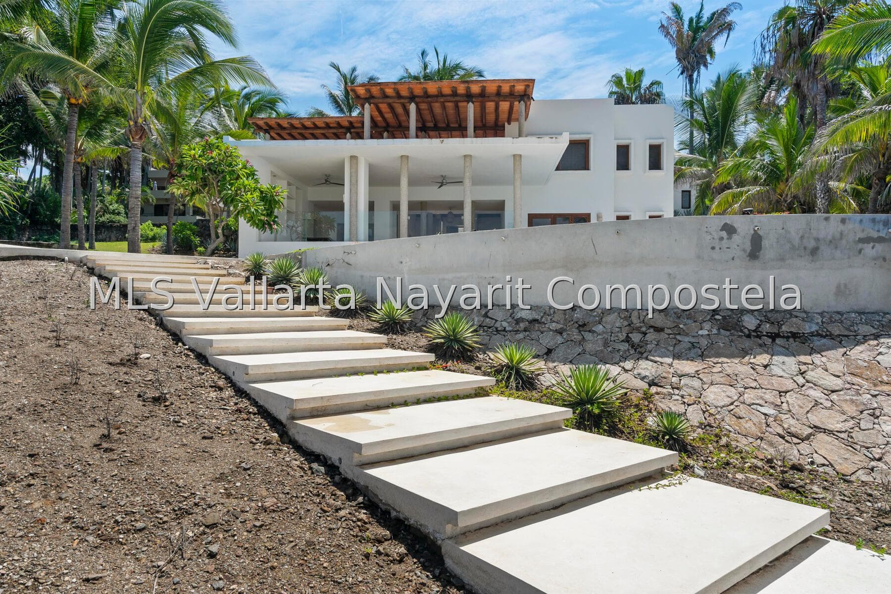 S/N Calle Aguila 63734 8