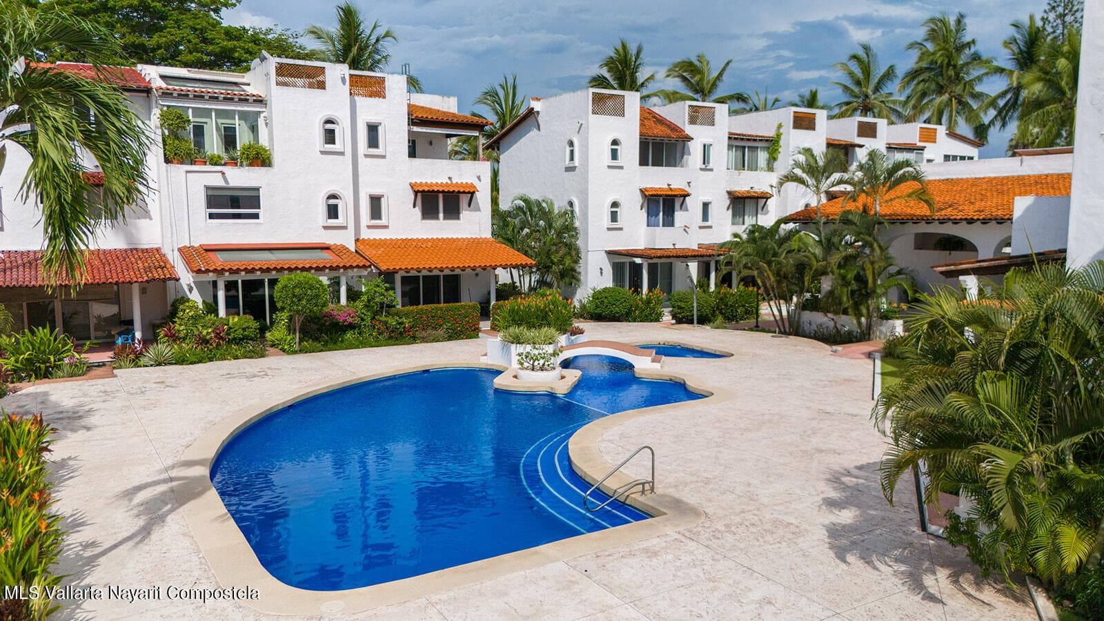 54 Paseo de los Cocoteros 37