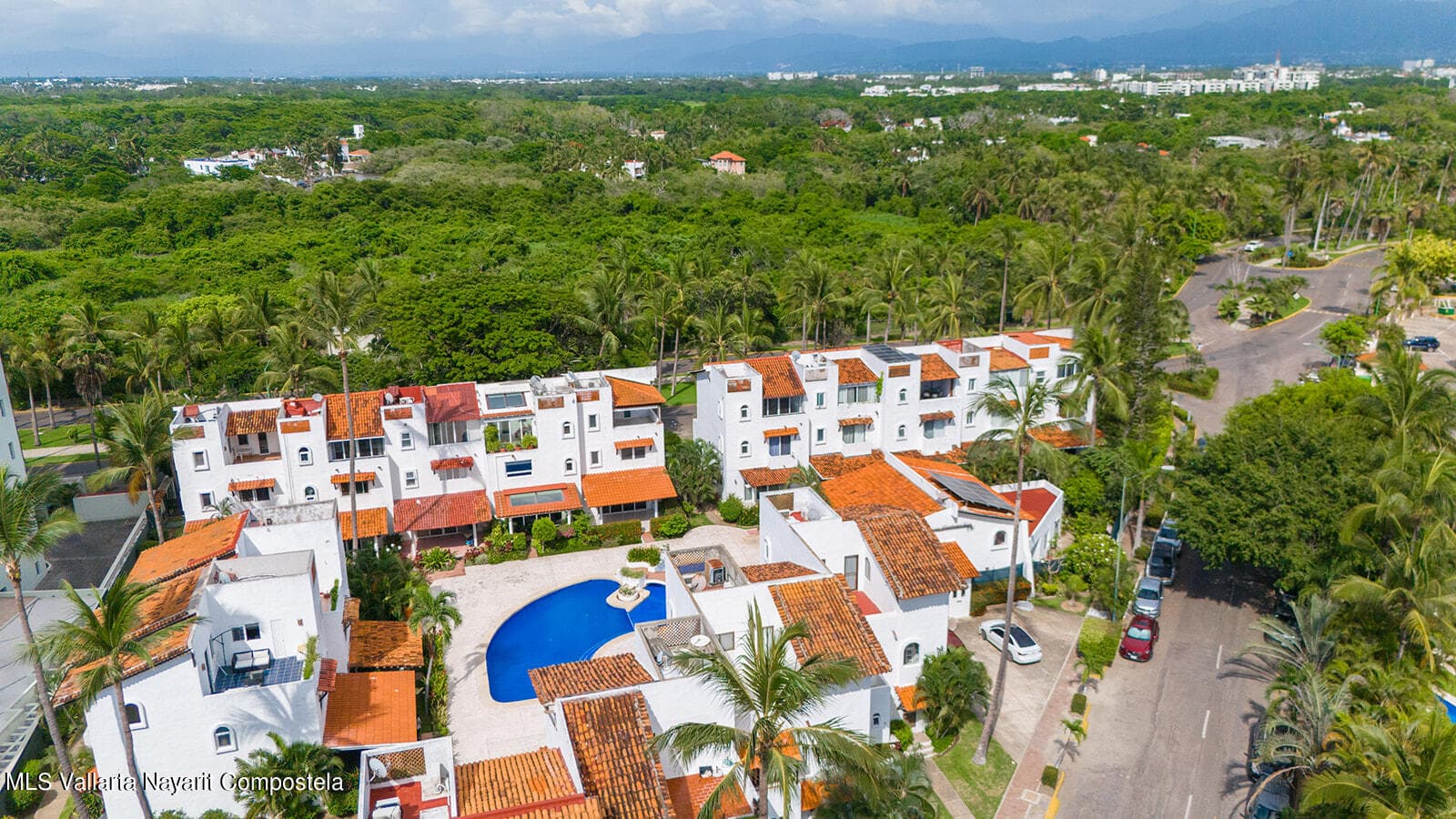 54 Paseo de los Cocoteros 39