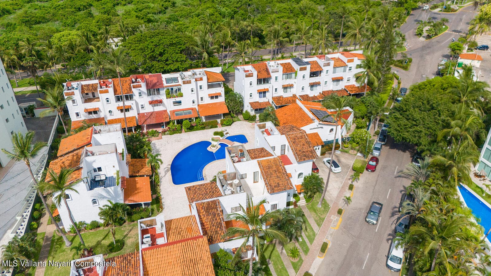 54 Paseo de los Cocoteros 40