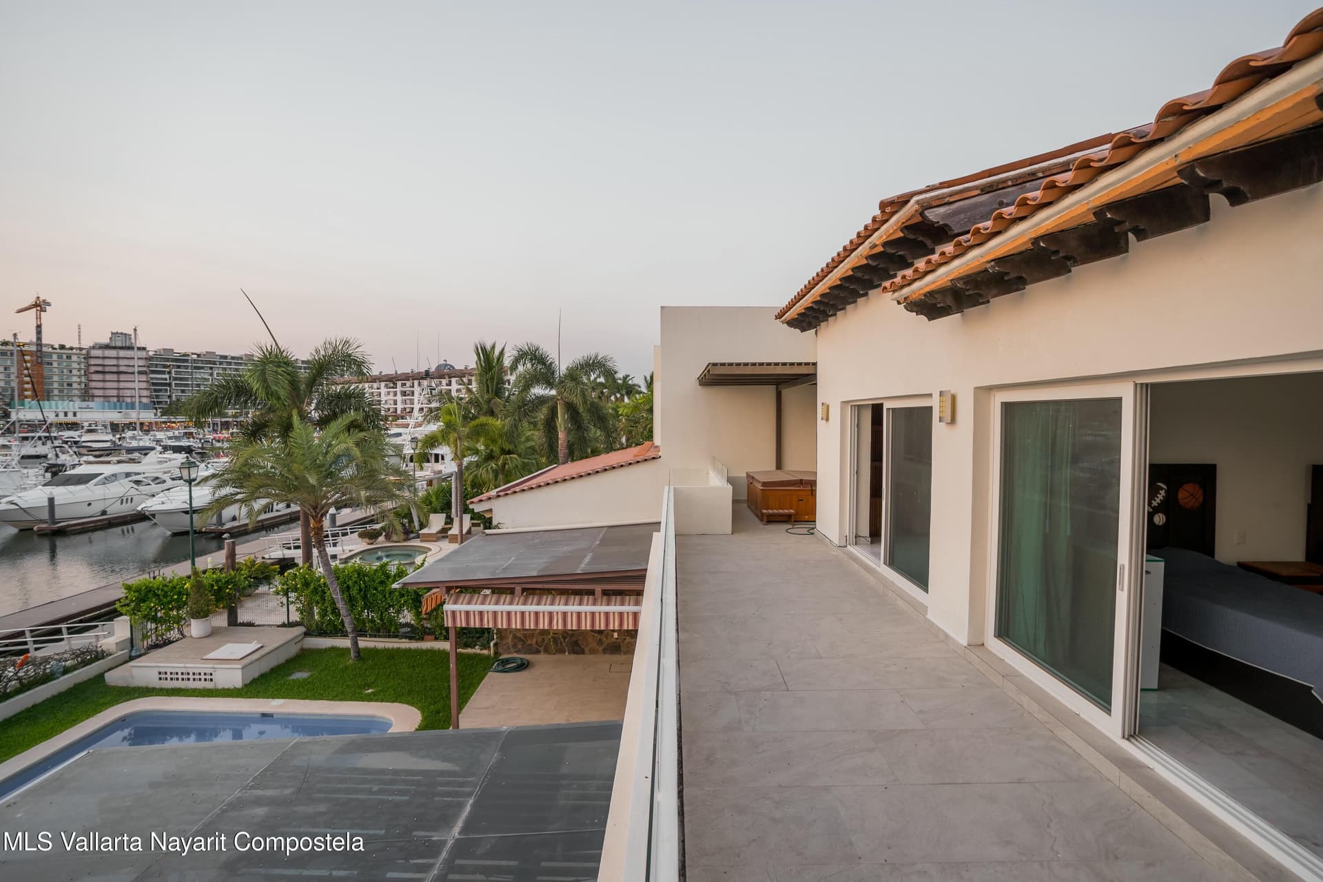5 Punta Iguana, Marina Vallarta 9