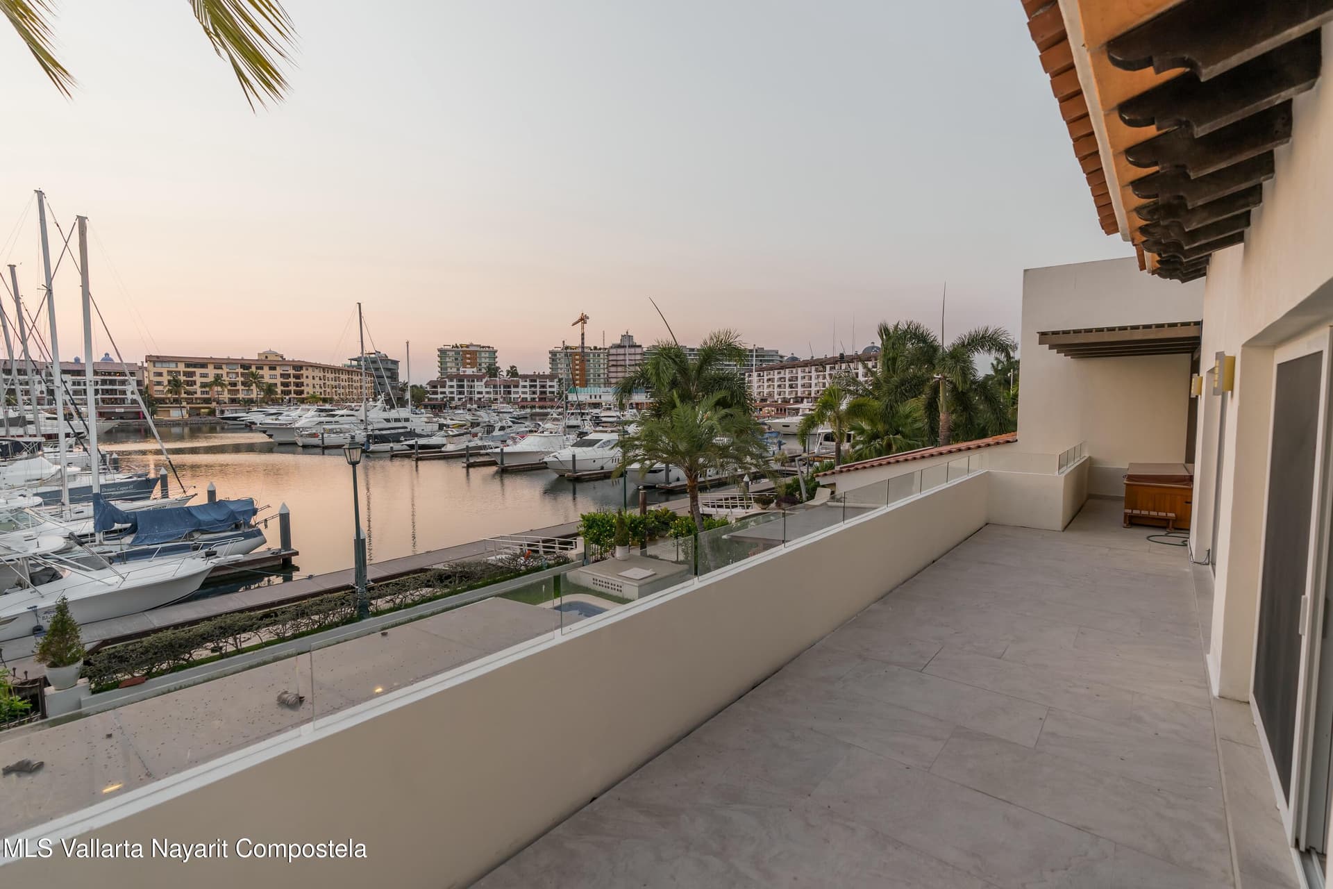 5 Punta Iguana, Marina Vallarta 18