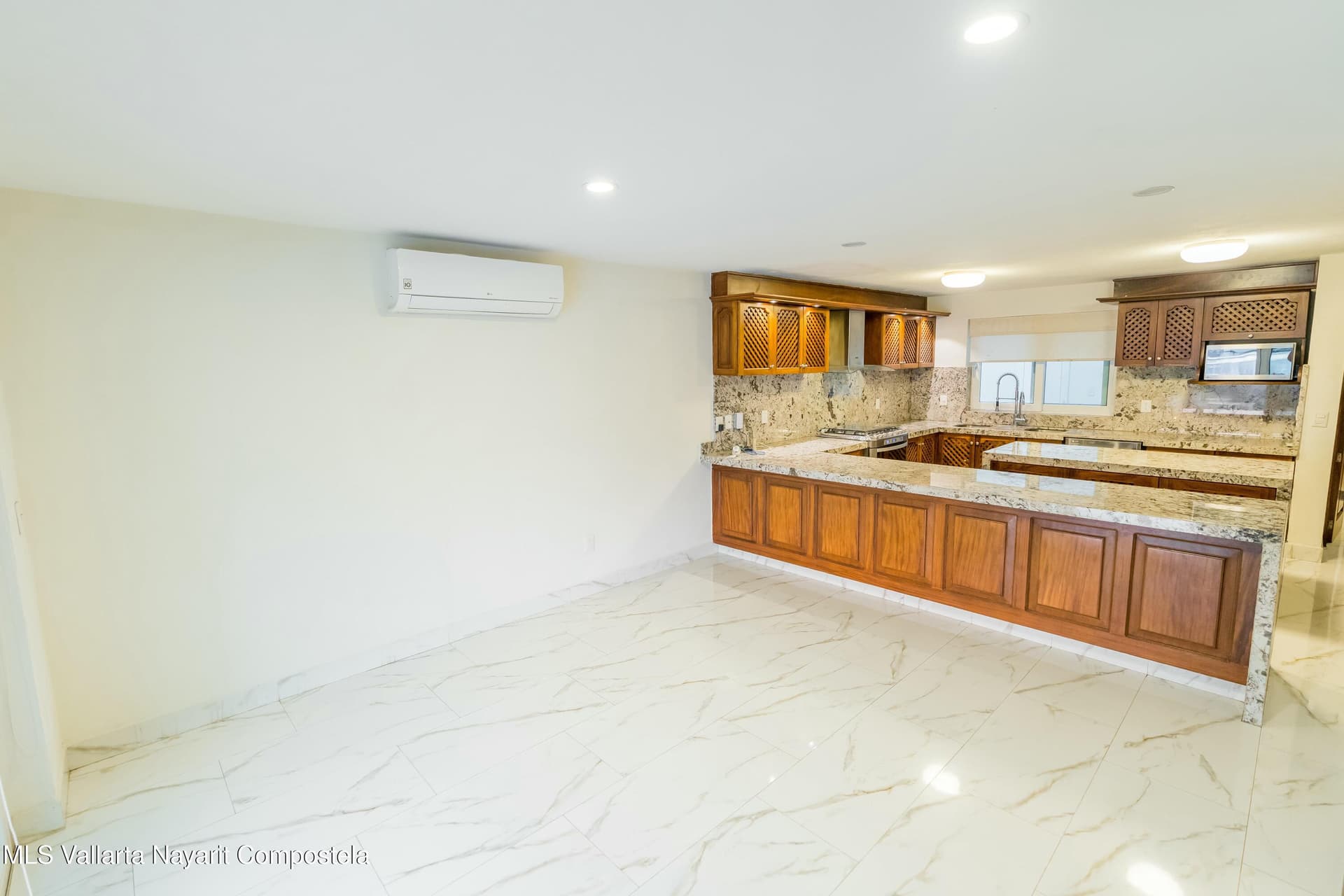 5 Punta Iguana, Marina Vallarta 20