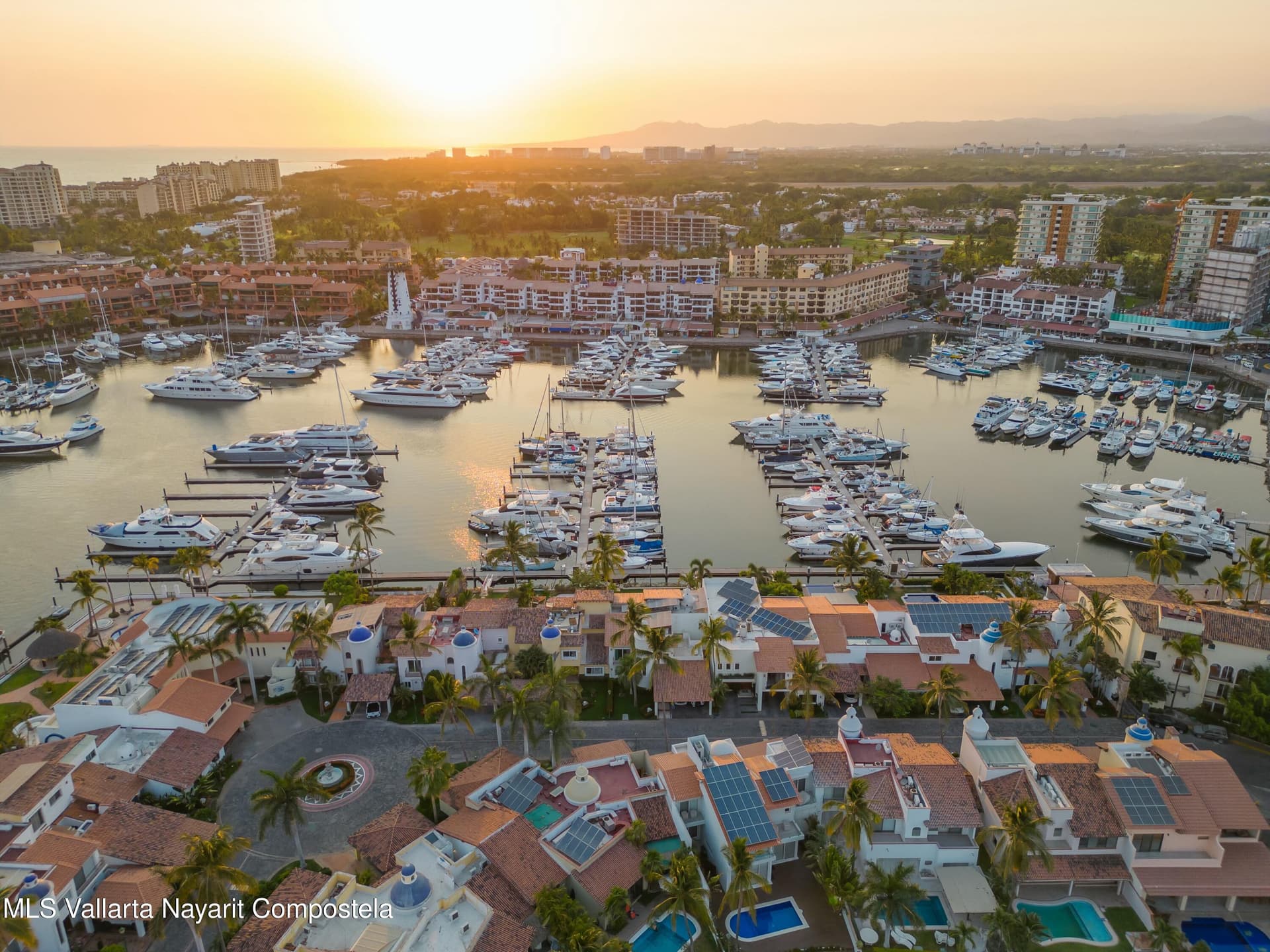 5 Punta Iguana, Marina Vallarta 25