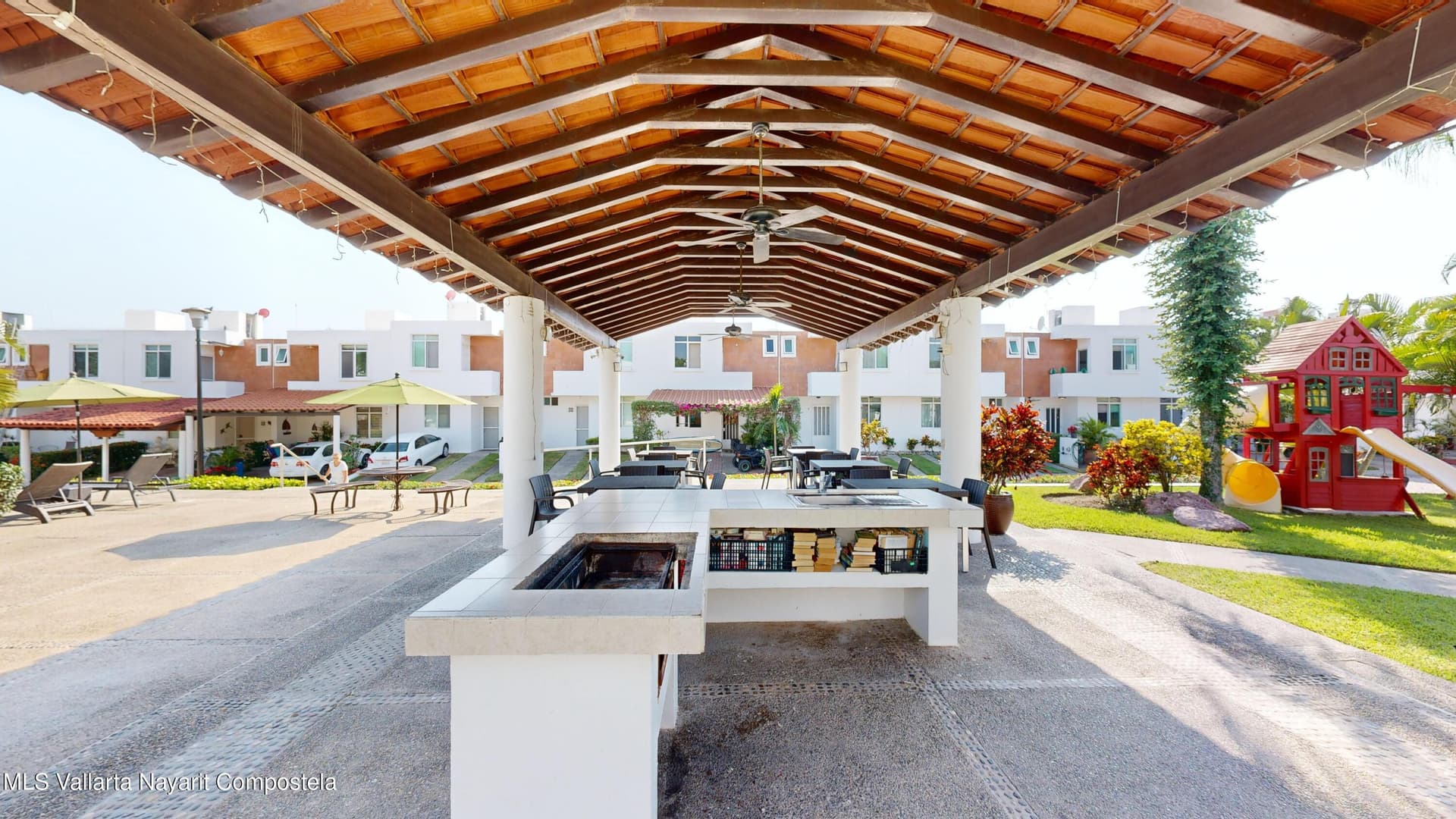 302 Av. Del Mar 35