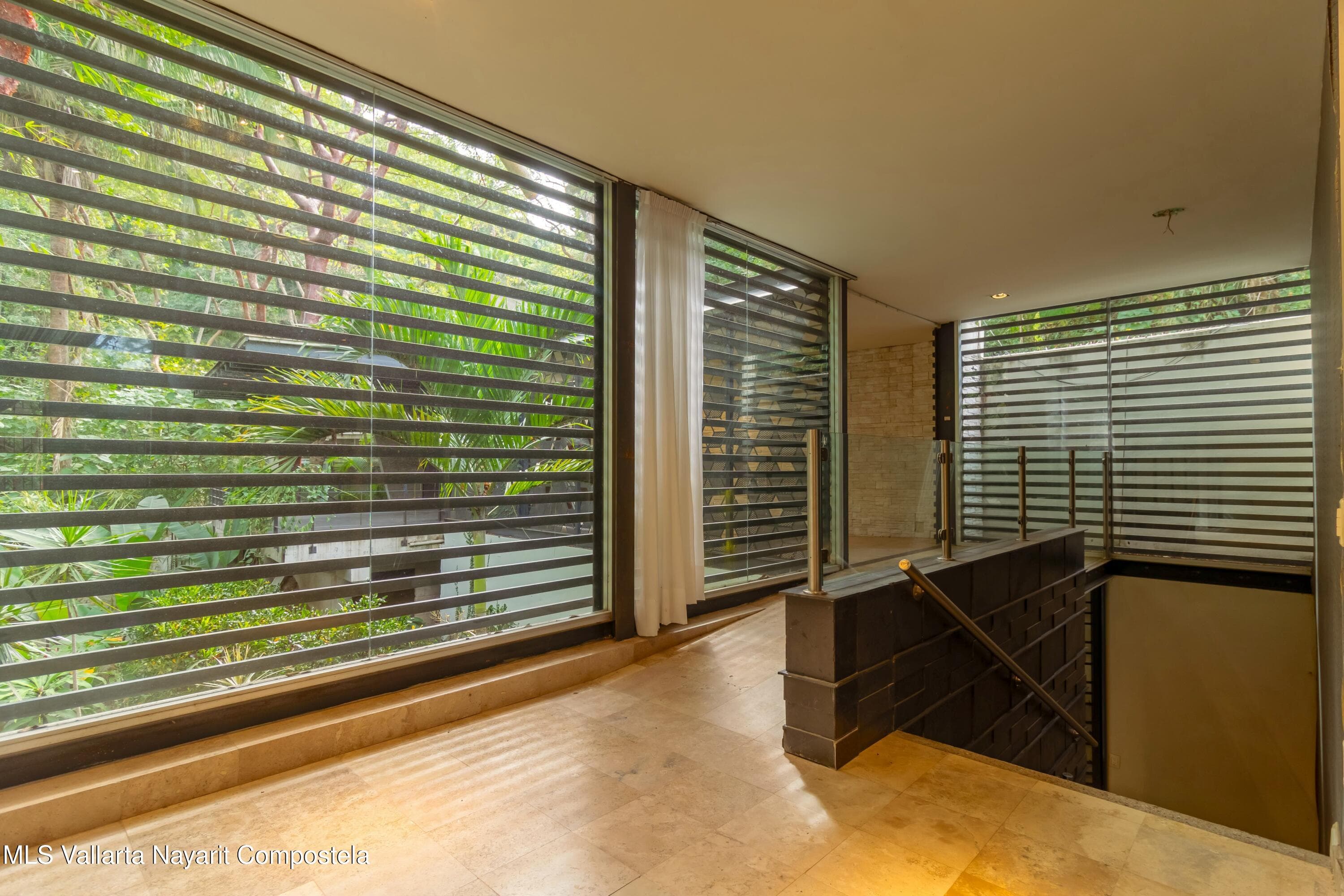 293 Gardenias 38