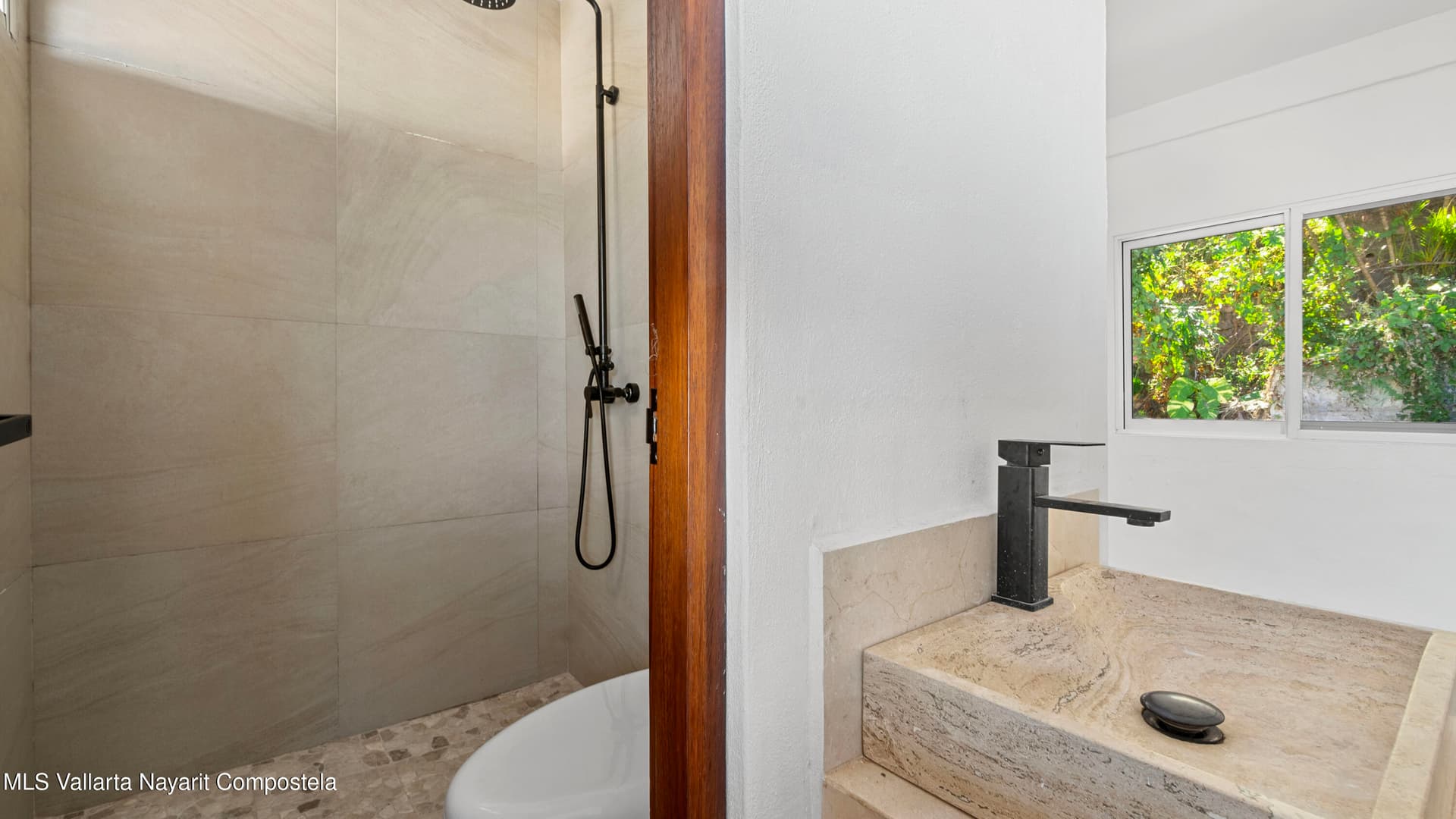 463 CALLE CORONA 7