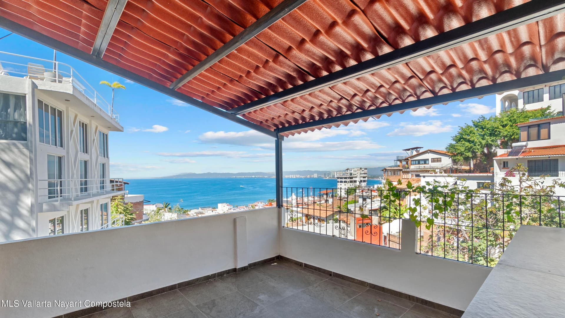 463 CALLE CORONA 9