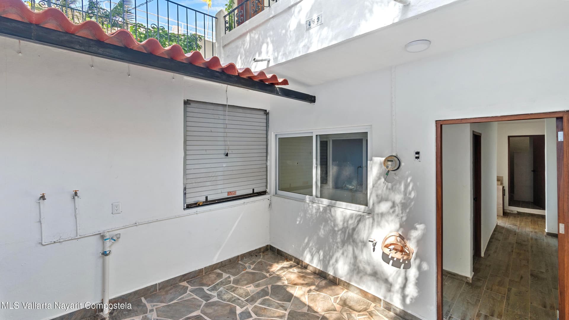 463 CALLE CORONA 14