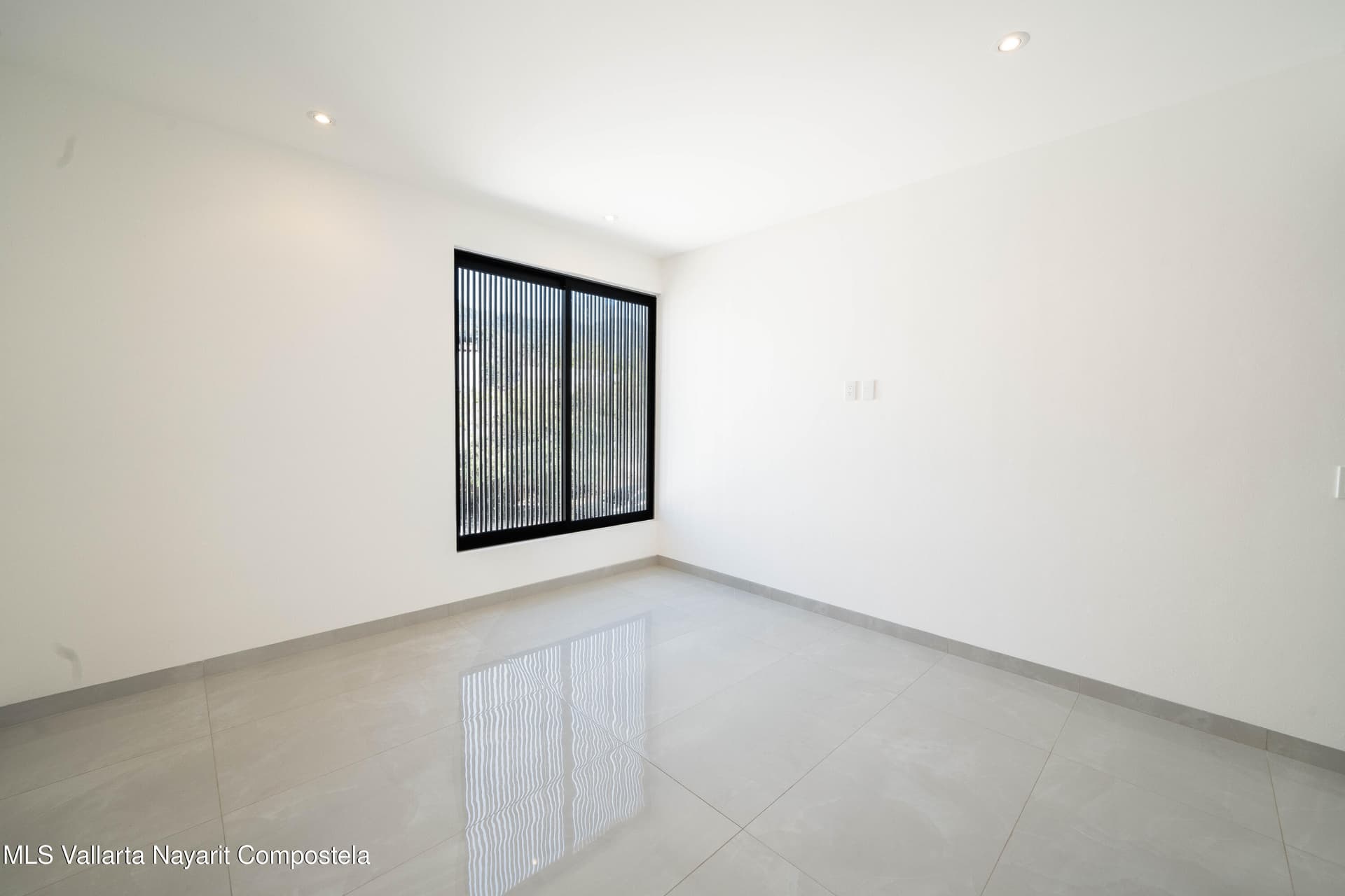 652 Vista del Sol 22