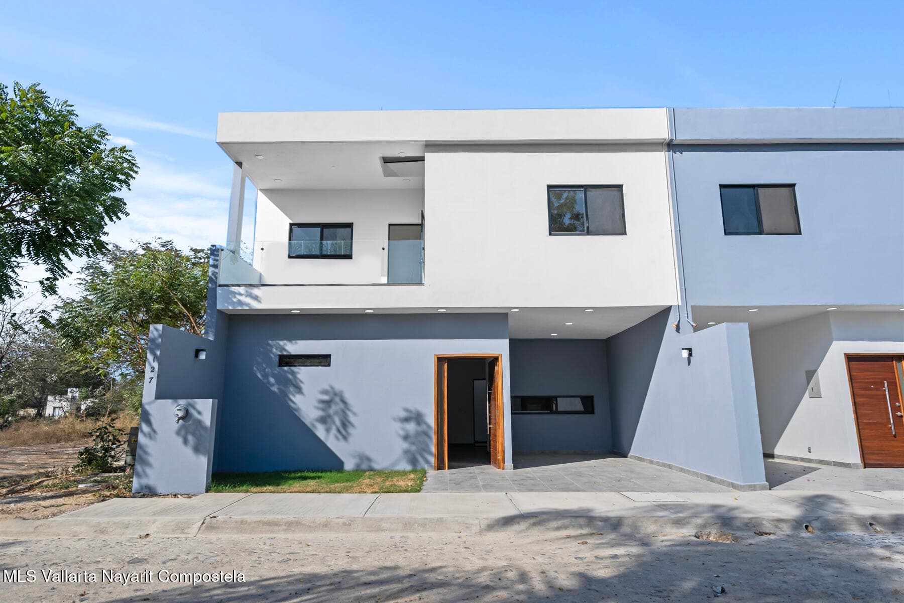 127 Palo de Rosa