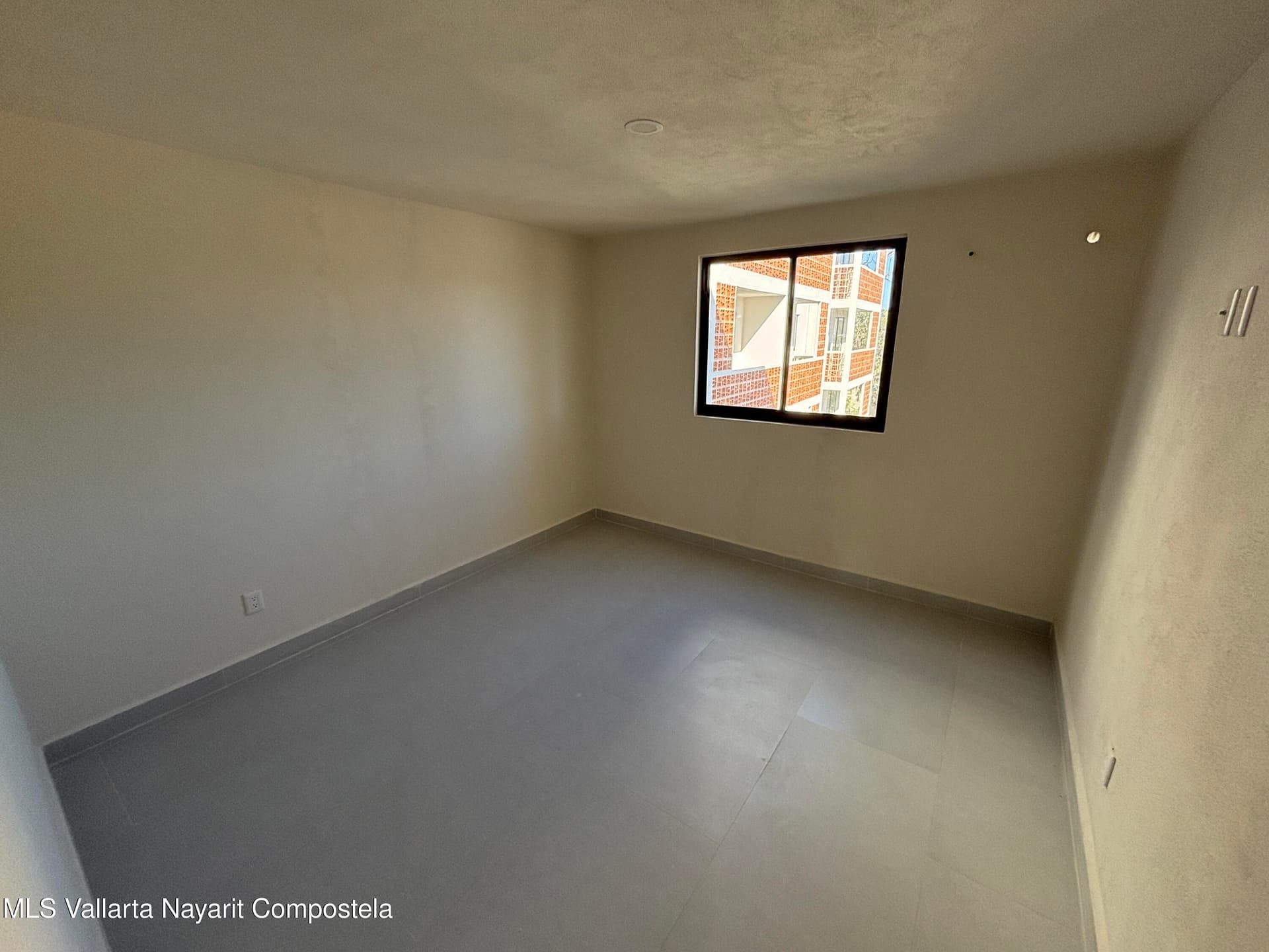 522 Avenida Mexico 4