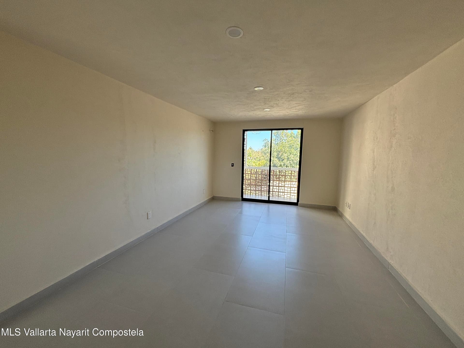 522 Avenida Mexico 6