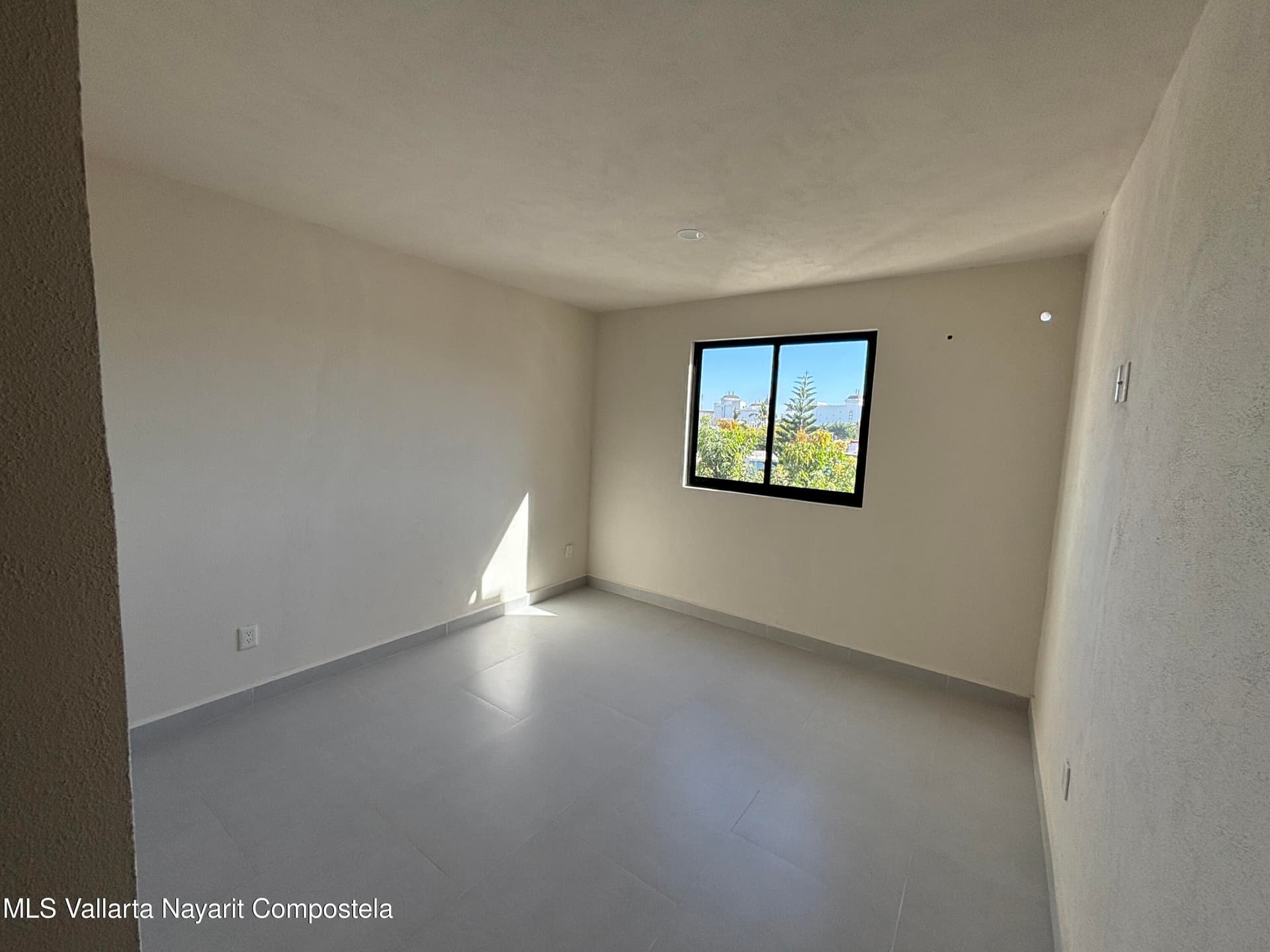 522 Avenida Mexico 2