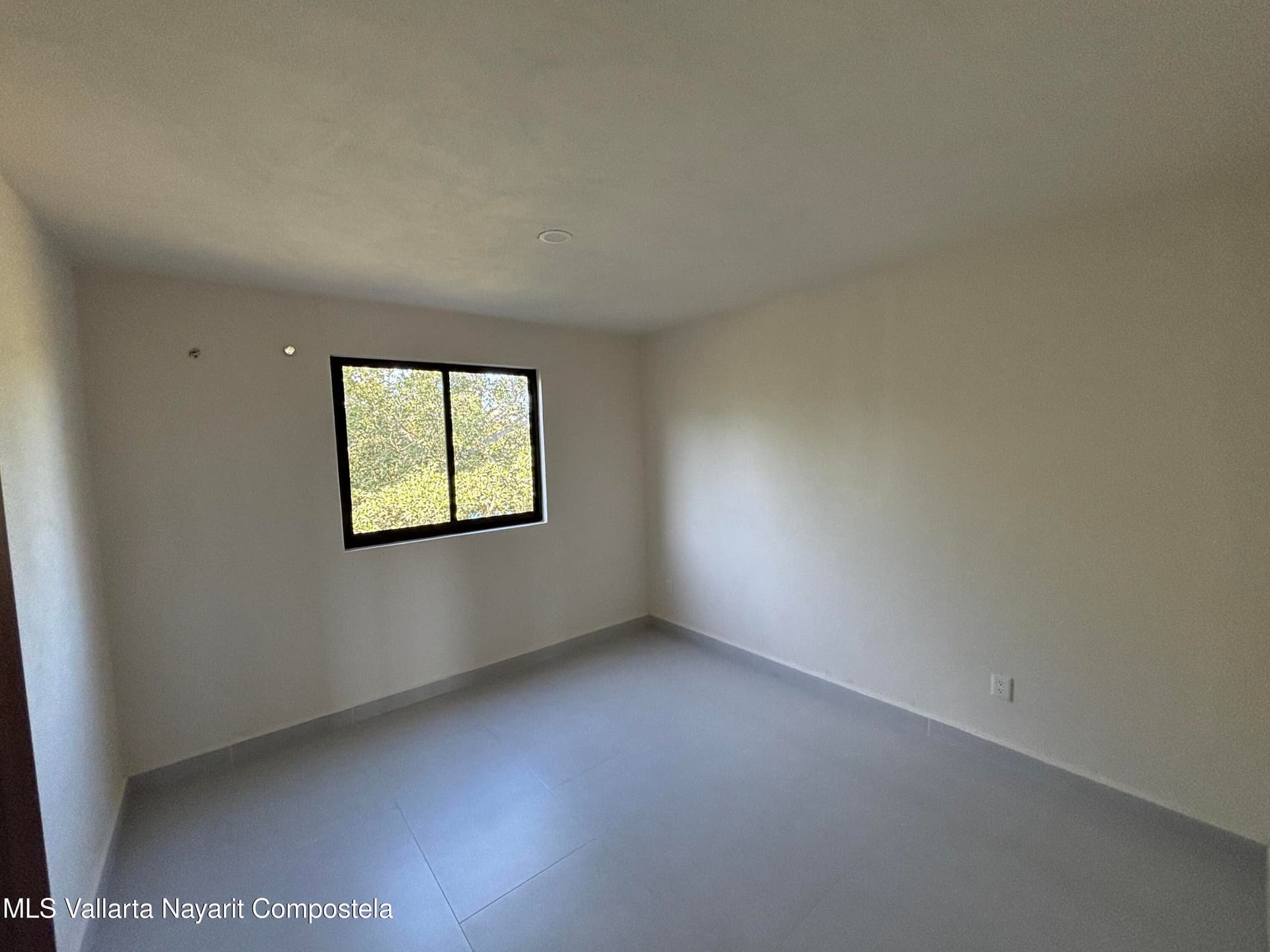 522 Avenida Mexico 5