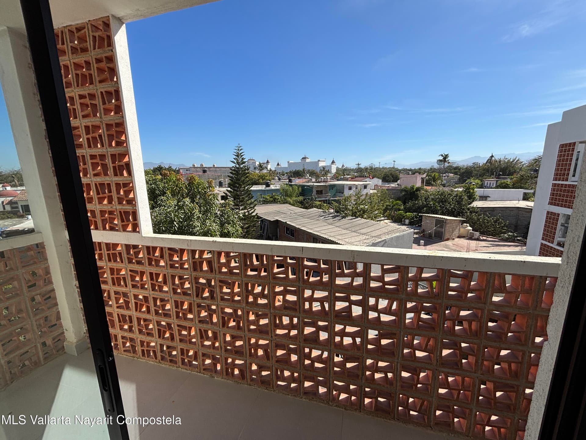 522 Avenida Mexico 6