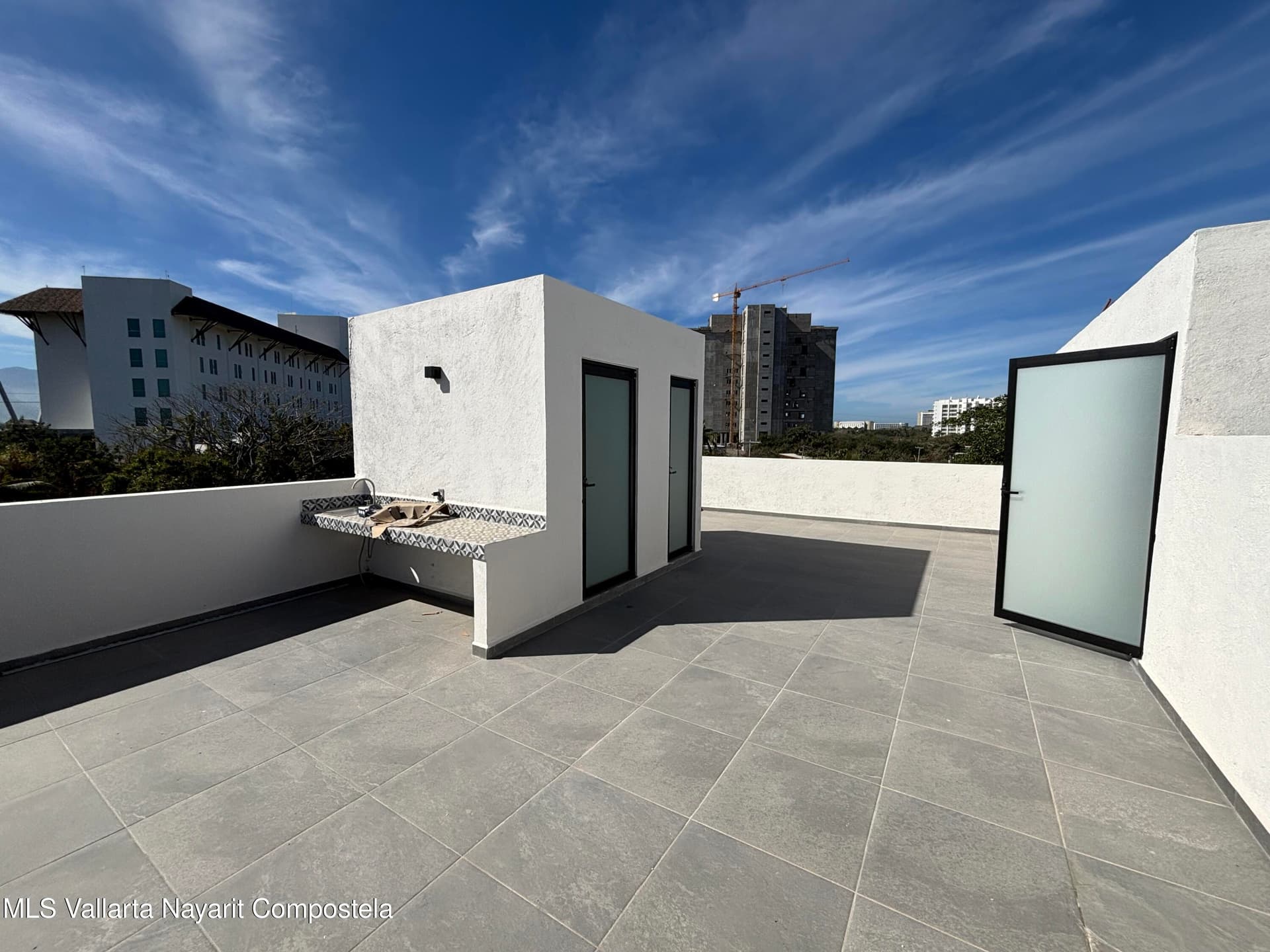 522 Avenida Mexico 8