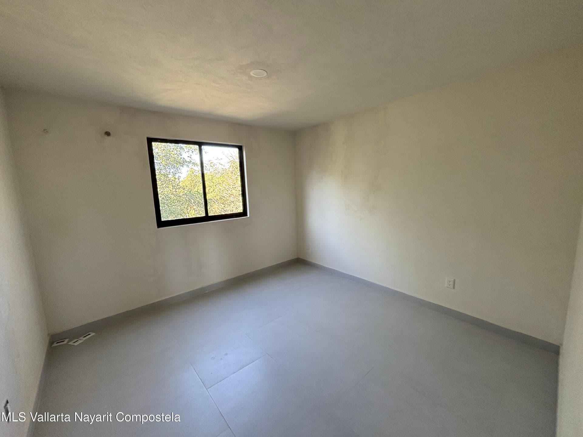 522 Avenida Mexico 13