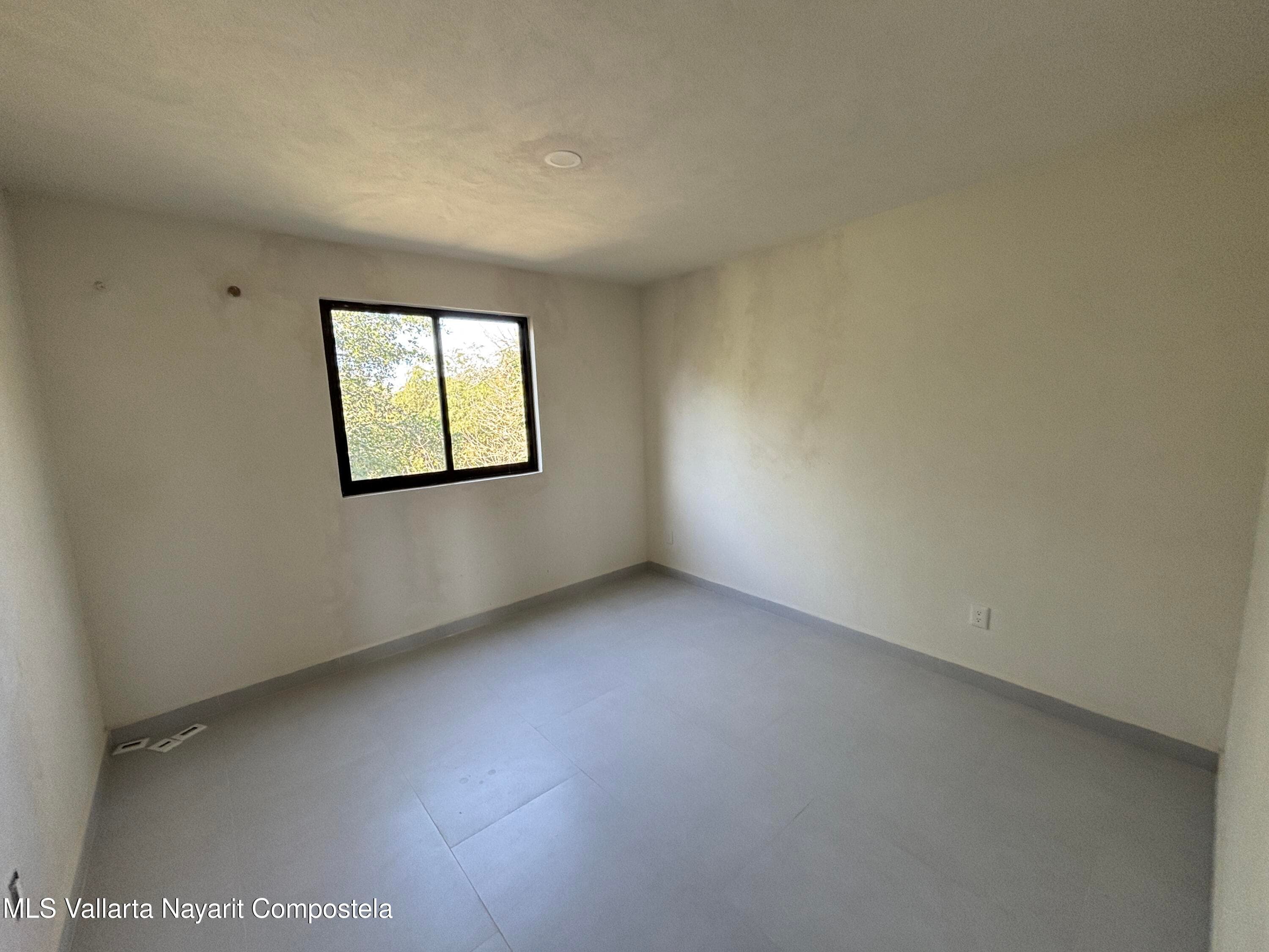 522 Avenida Mexico 13