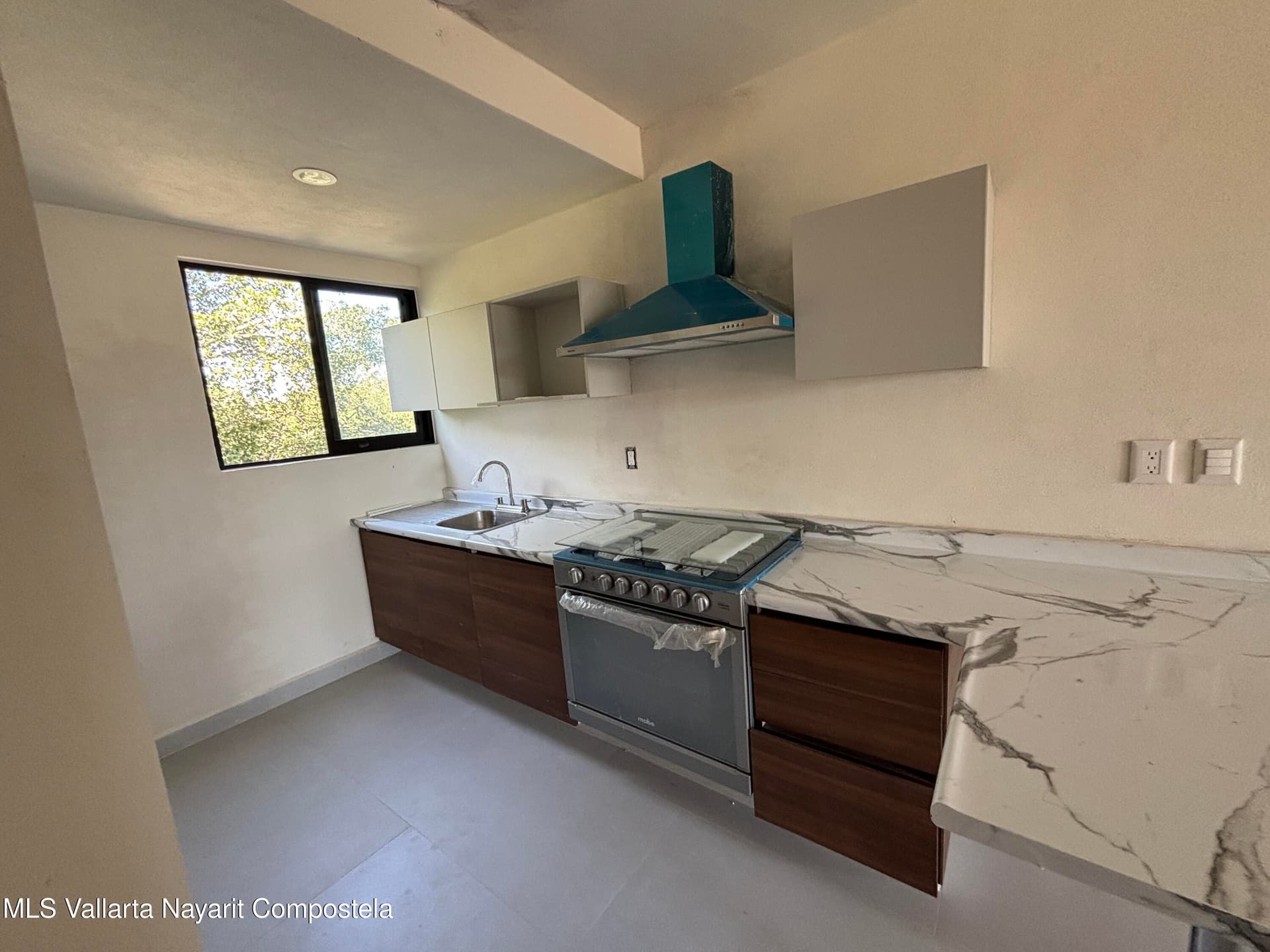 522 Avenida Mexico 14