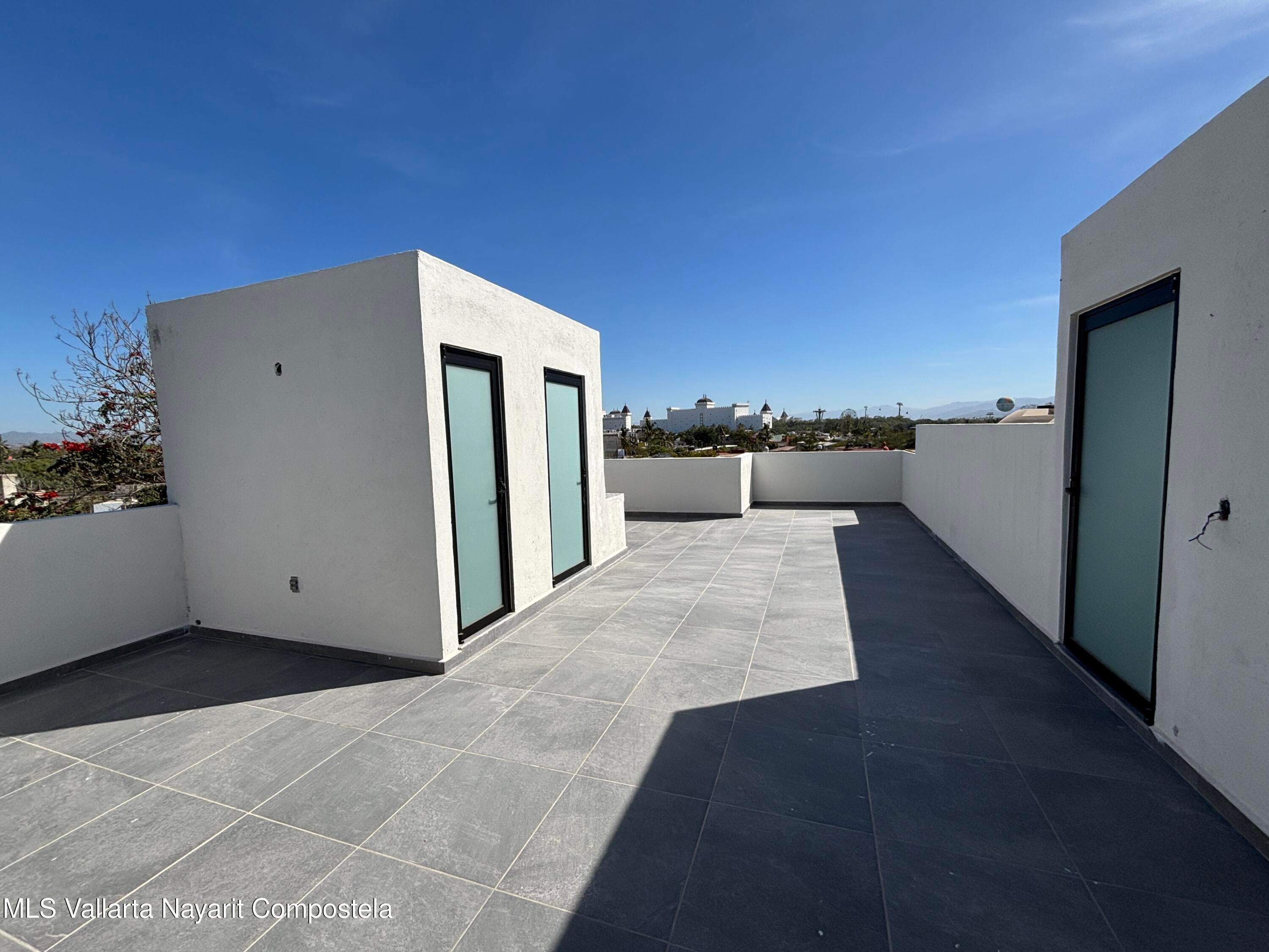 522 Avenida Mexico 21