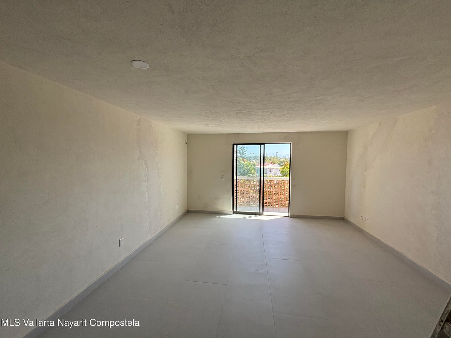 522 Avenida Mexico 22