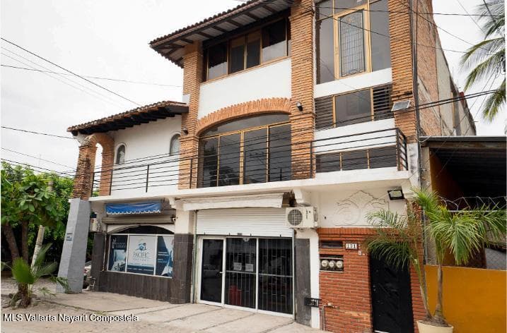 131 HAVRE ESQUINA LUCERNA 11