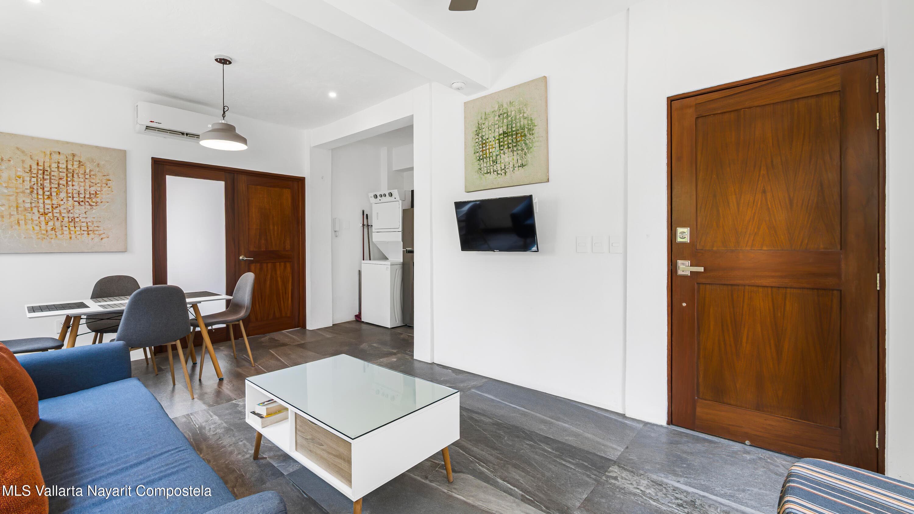 Condo CR1275 15