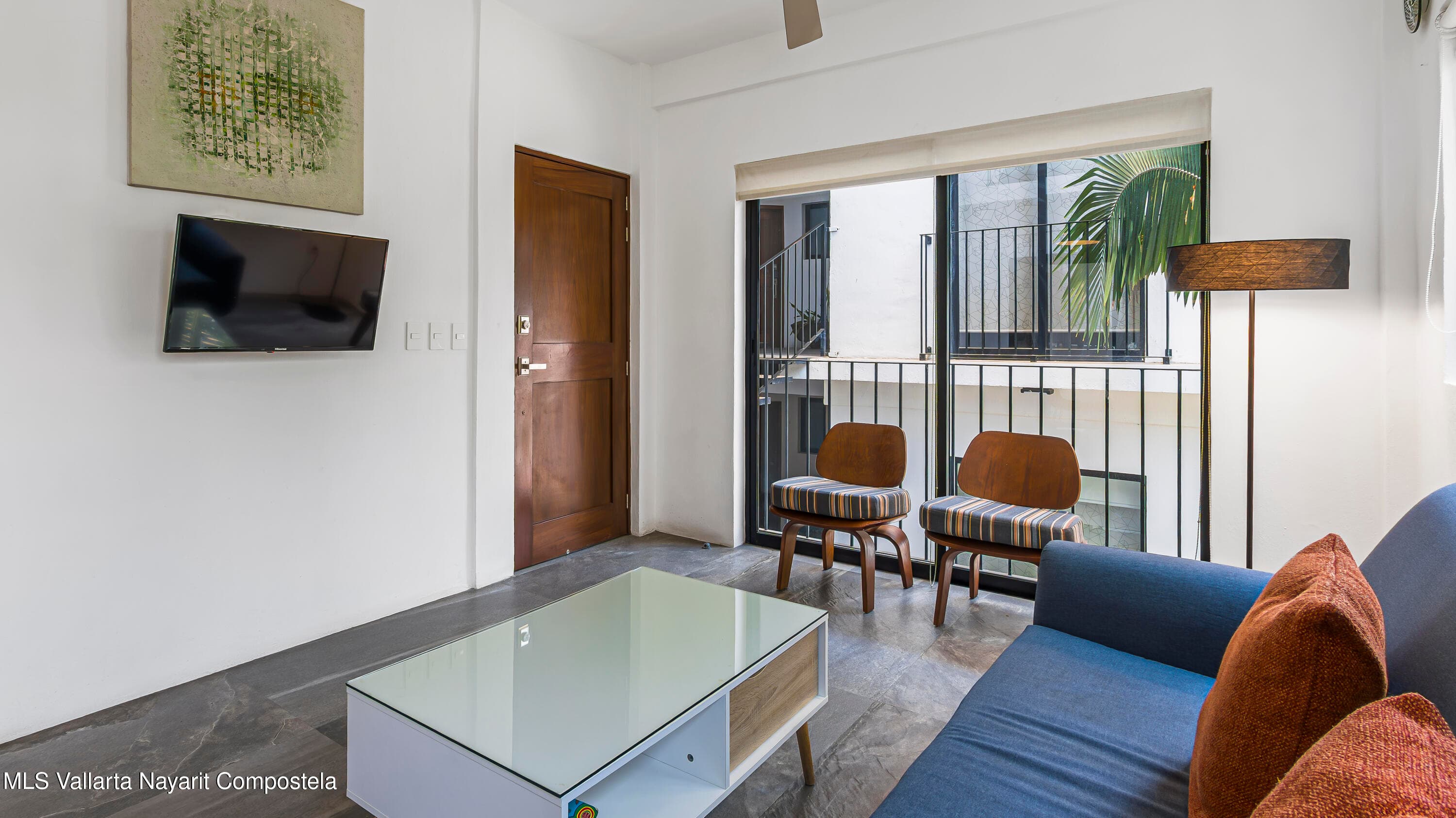 Condo CR1275 17