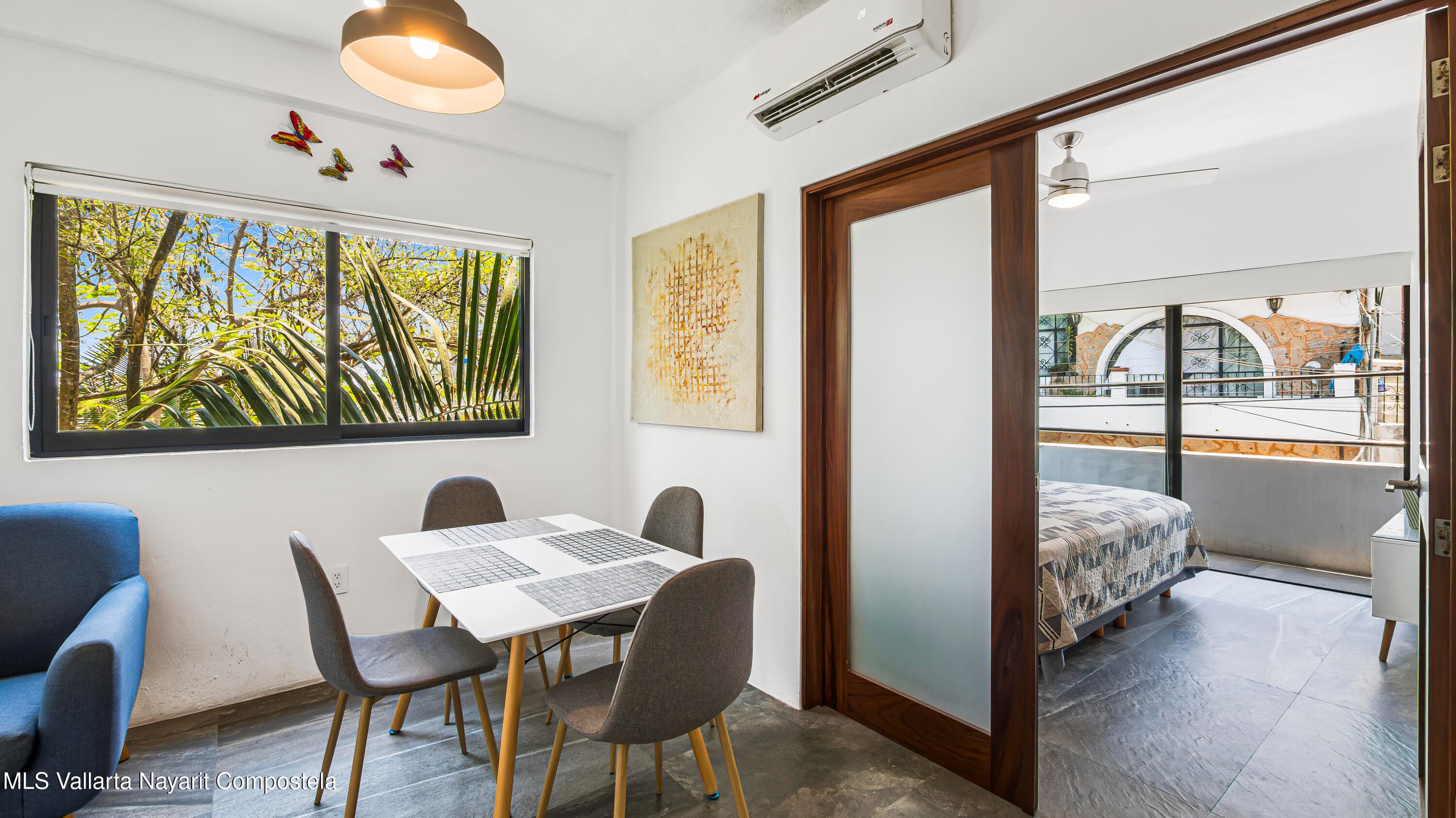 Condo CR1275 20