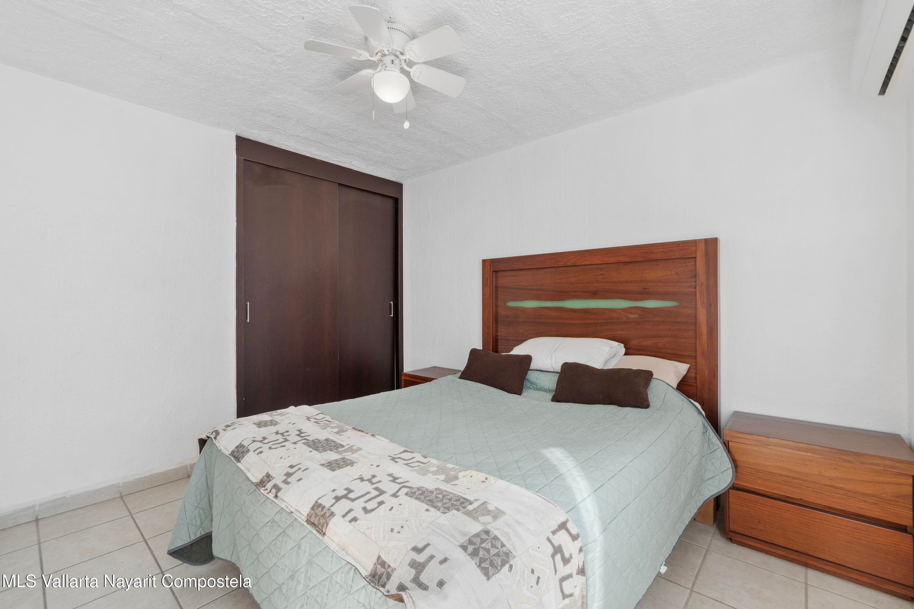 140 Av. Prisciliano Sanchez 9