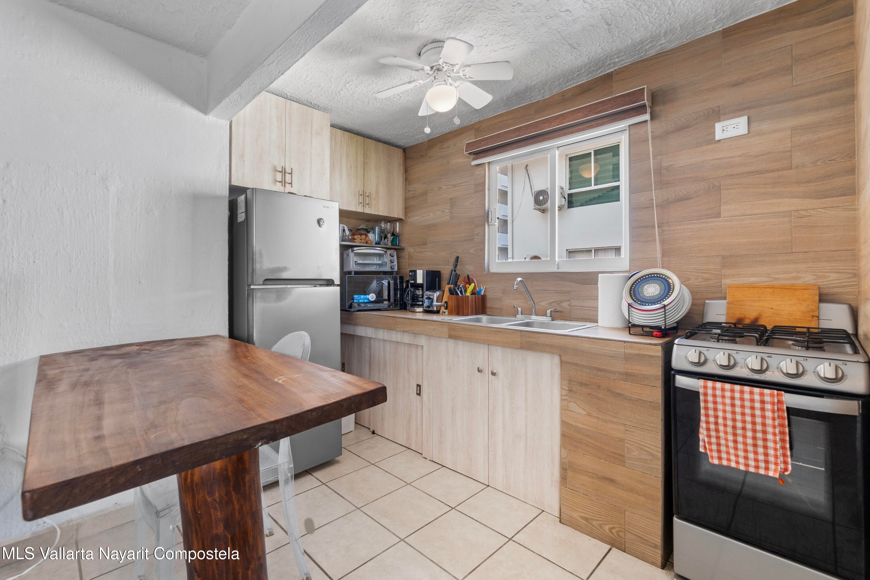 140 Av. Prisciliano Sanchez 15
