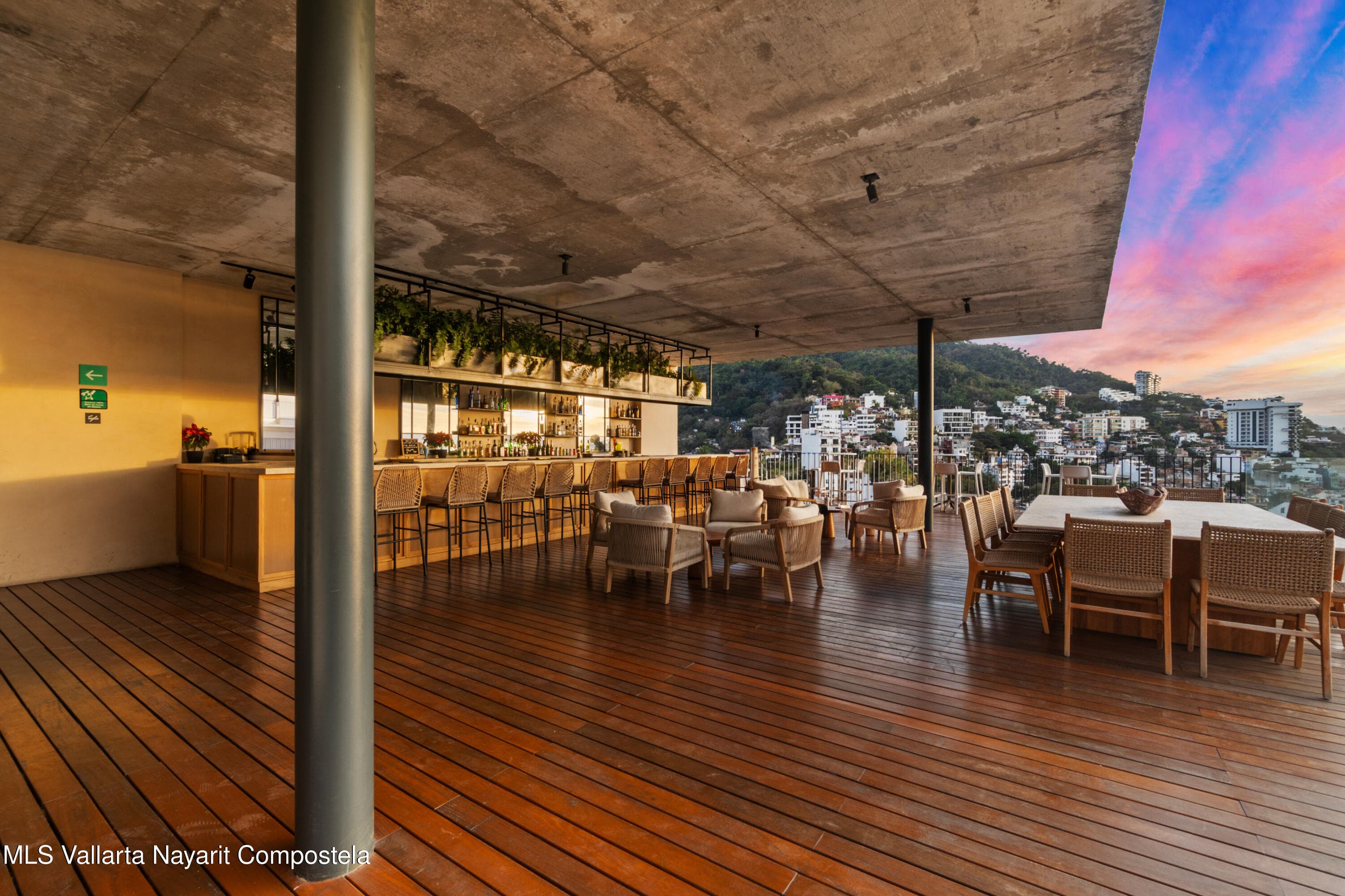 Oasis at Riviera Cuale 40