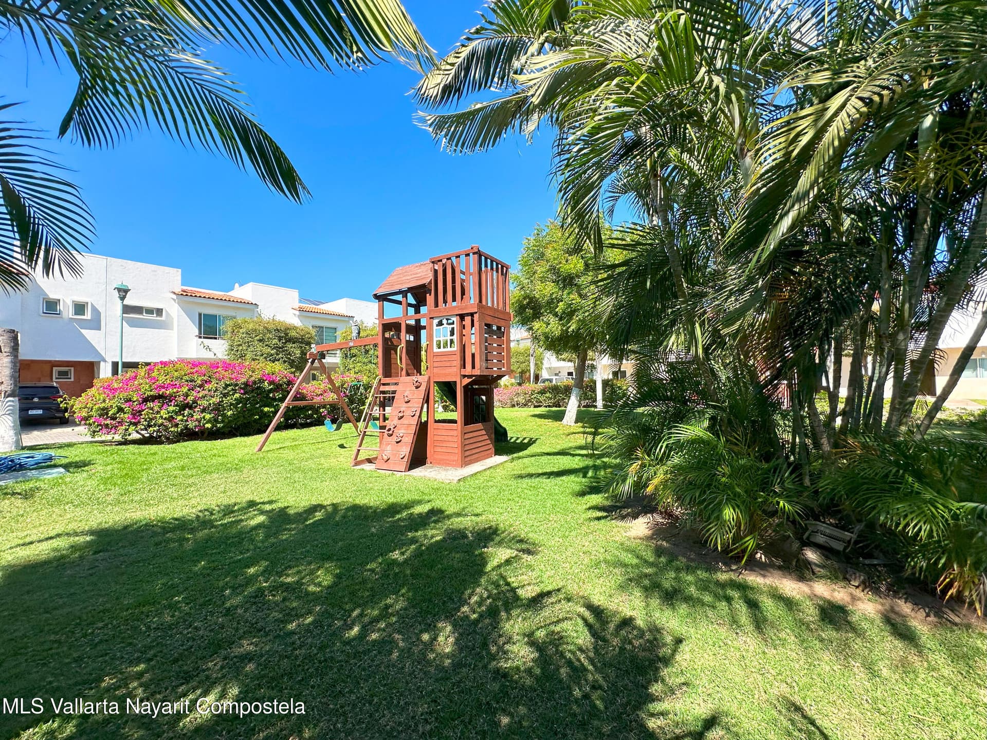 300 Paseo Vallarta 24