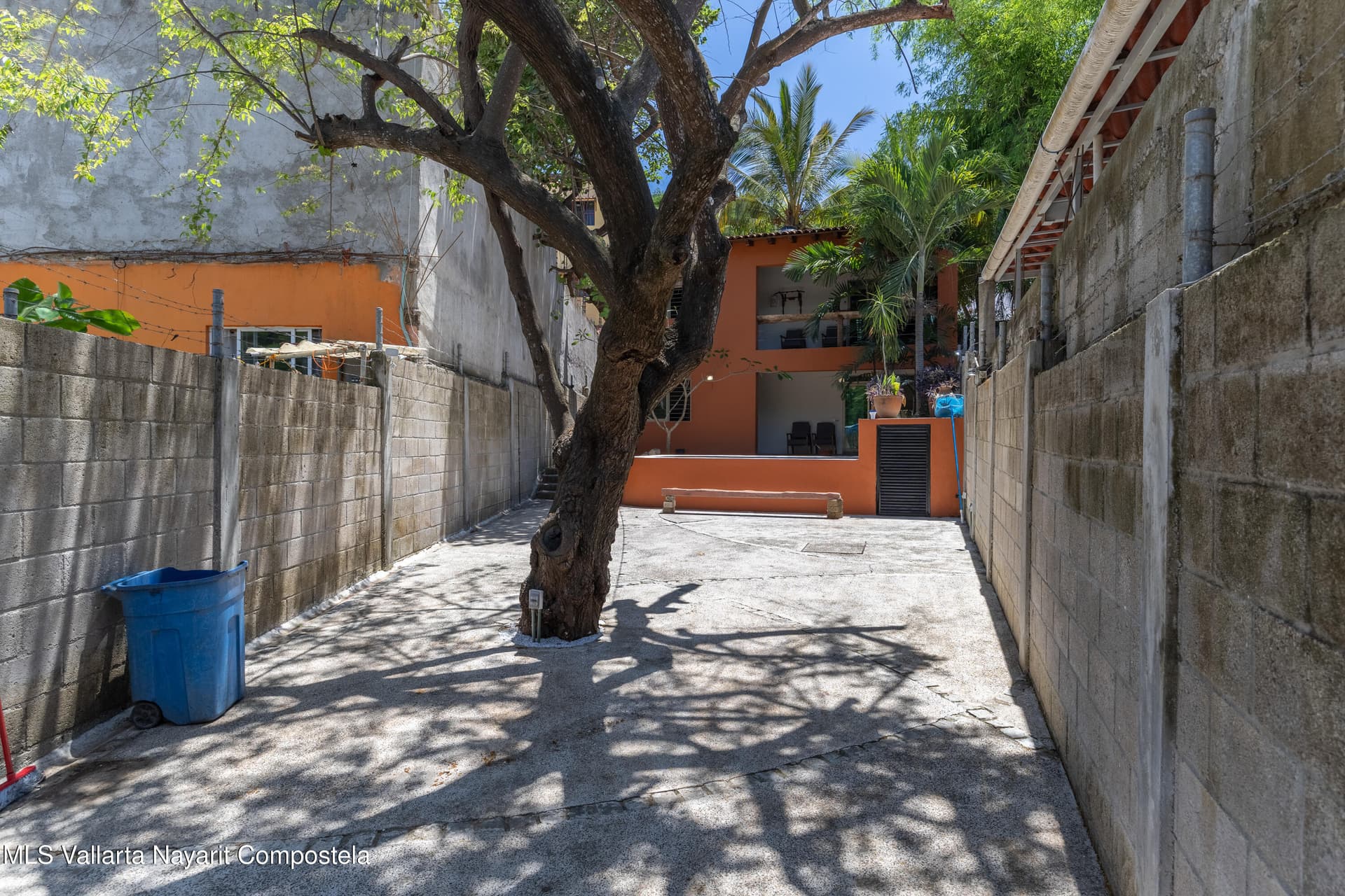21 Calle Pelicanos 9