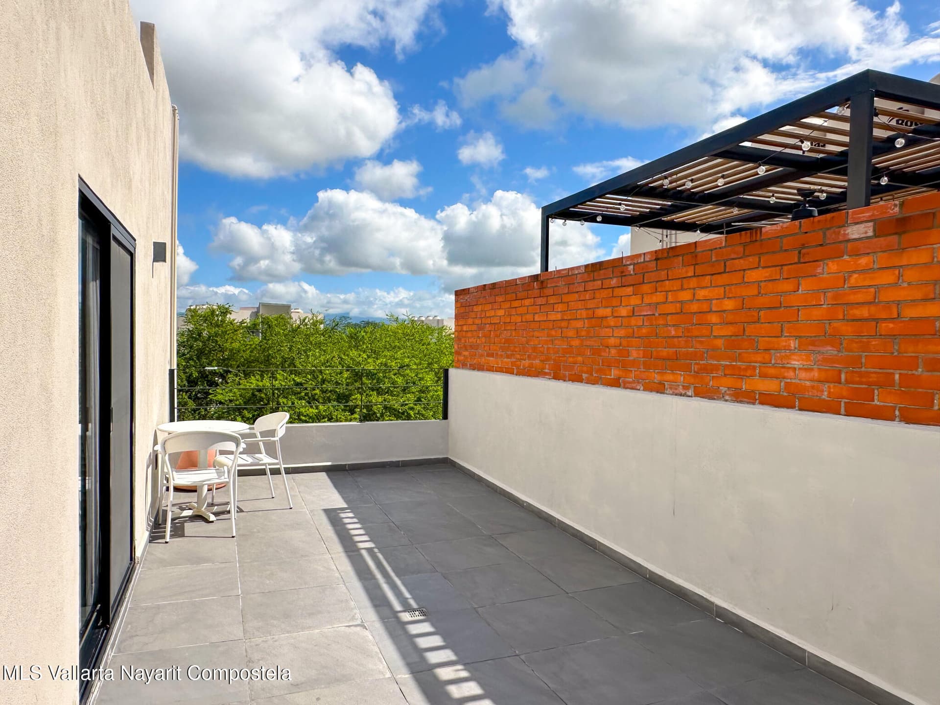 403 Paseo Foresta 27