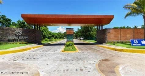 303 Paseo Foresta 27