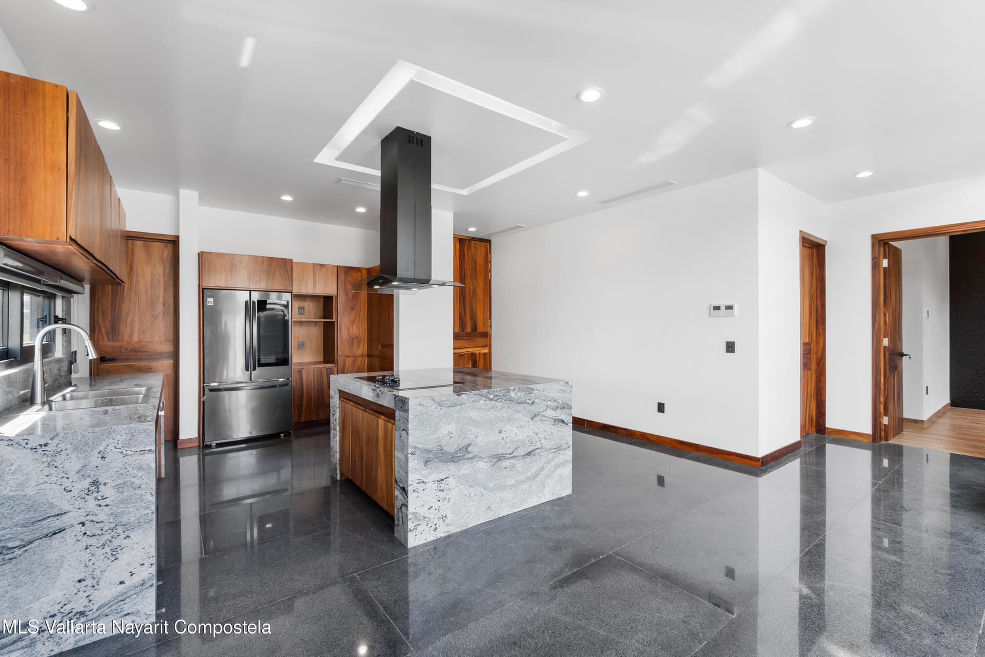 86 Boulevard Nayarit 7