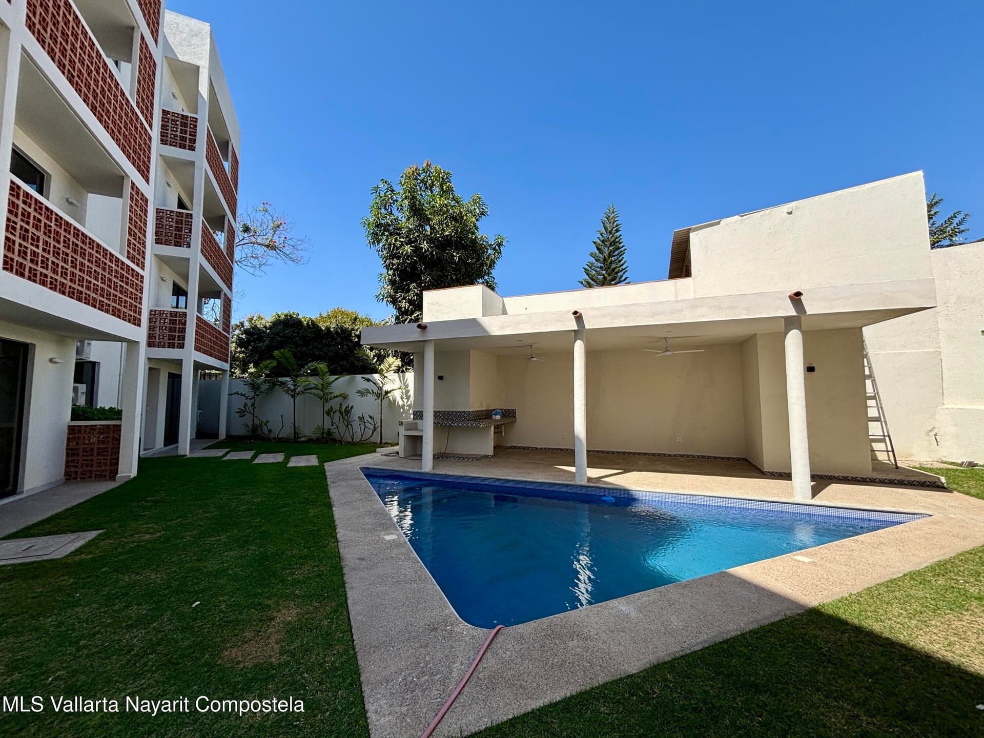 522 Avenida Mexico 9