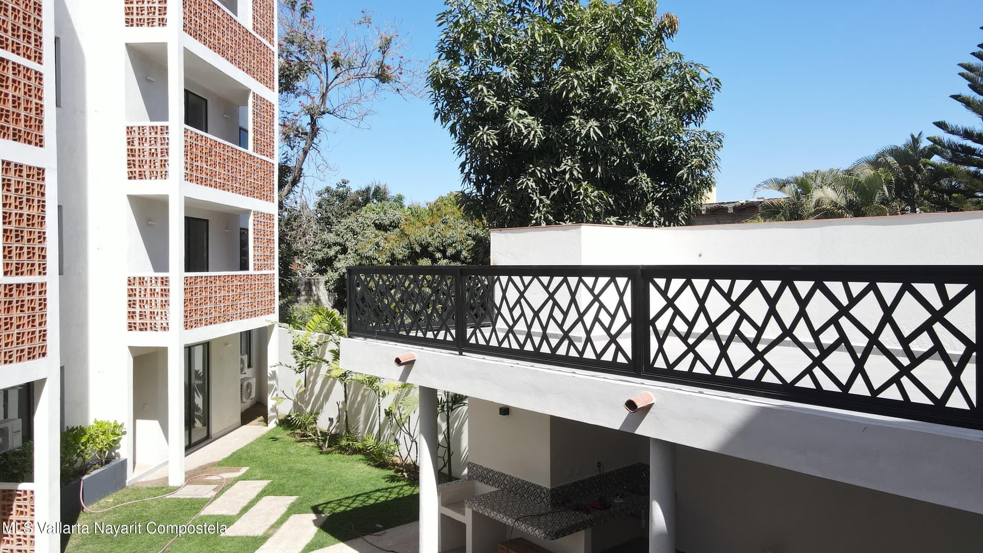 522 Avenida Mexico 12