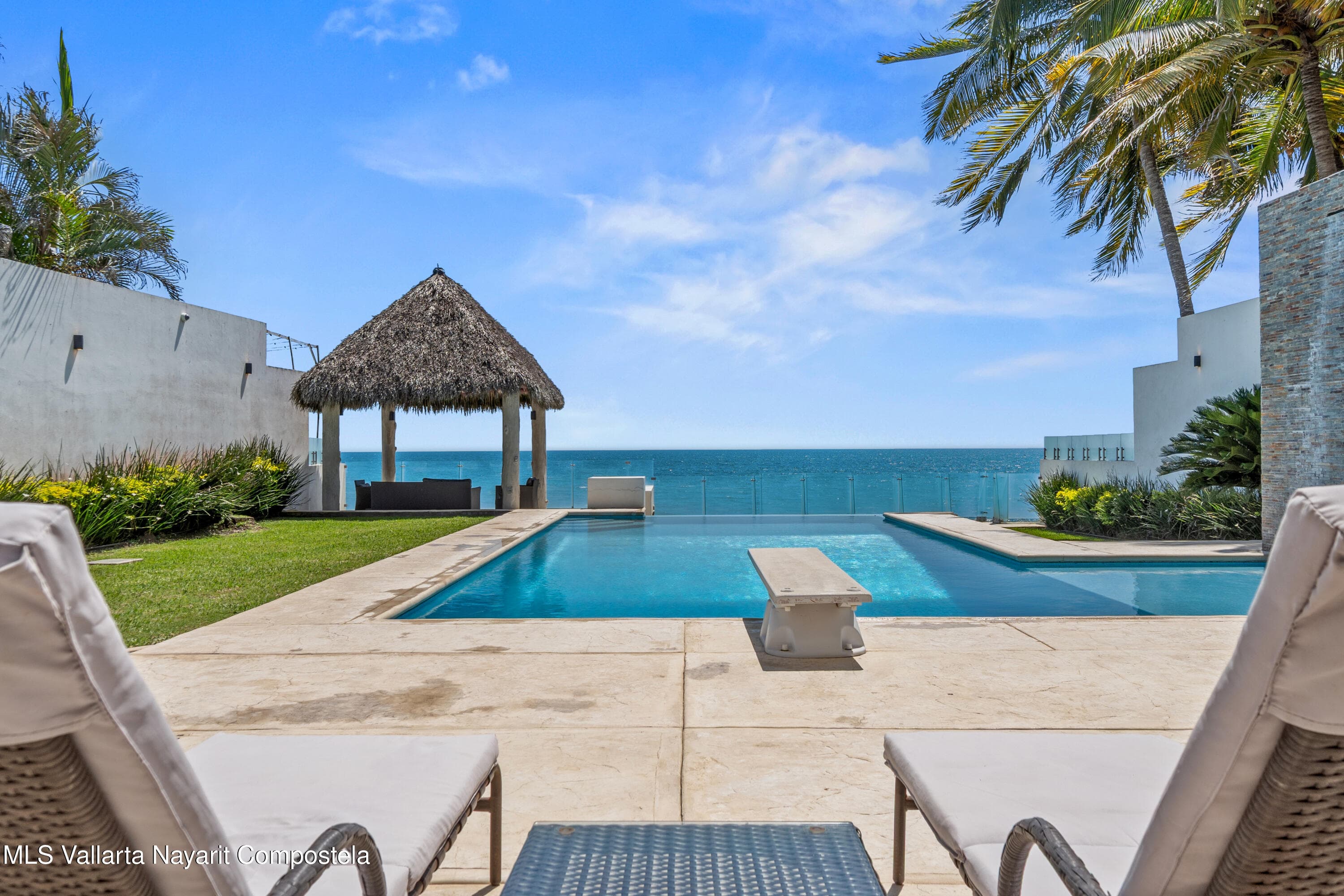 100 Carr. Playa Los Cocos-Aticama
