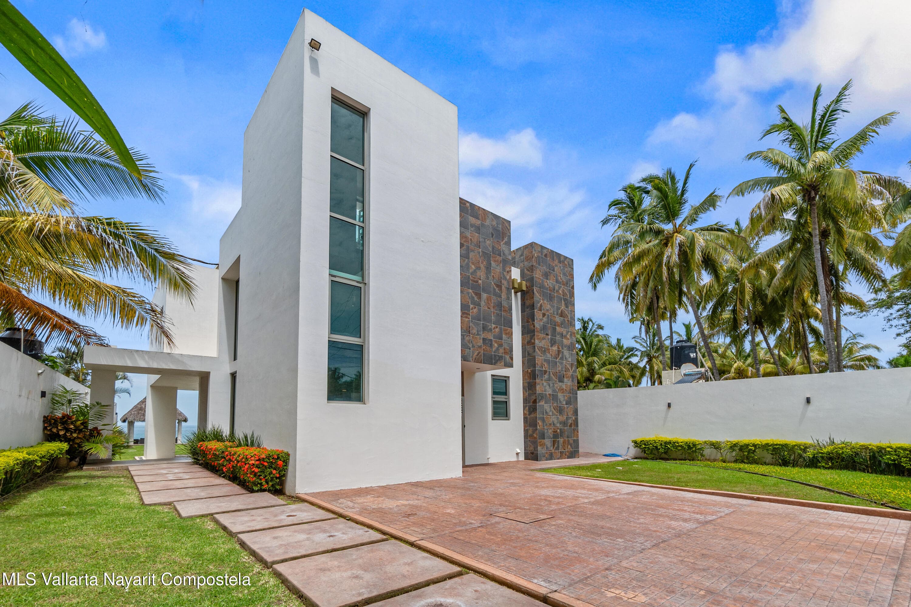 100 Carr. Playa Los Cocos-Aticama 15