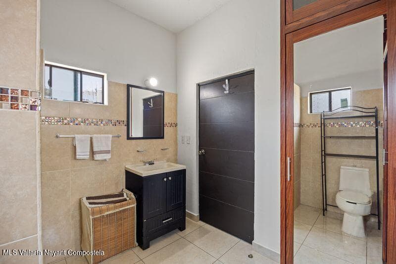635 Marina Real 26