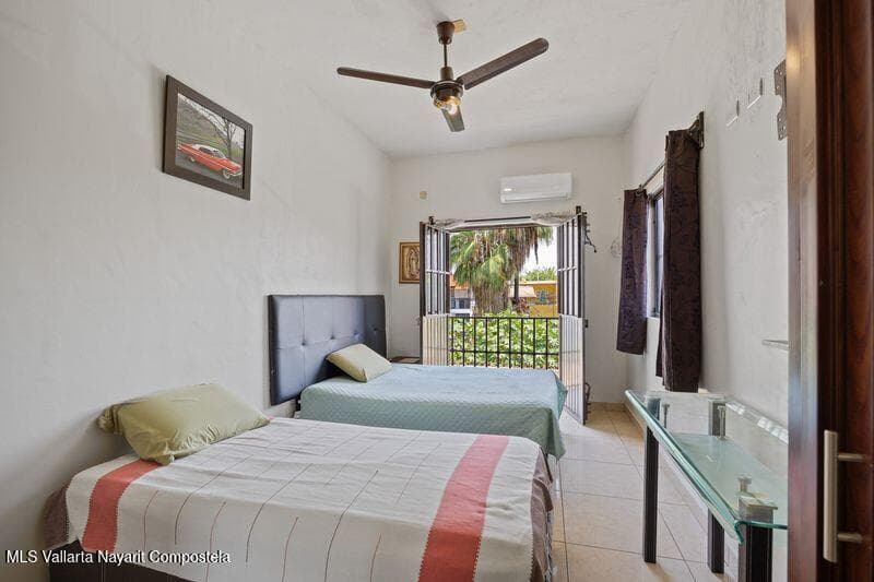 635 Marina Real 29