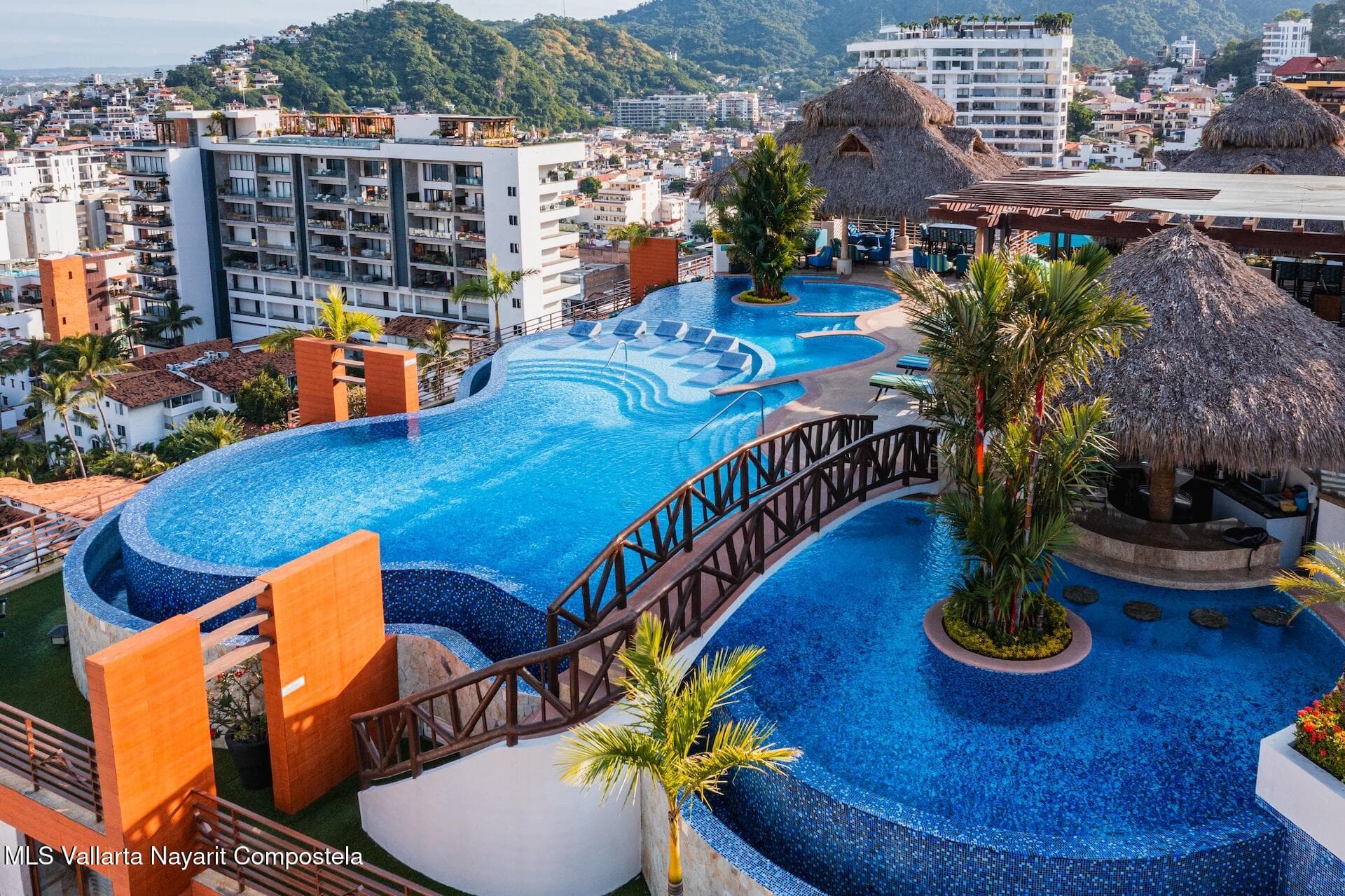 Residences by Pinnacle 19