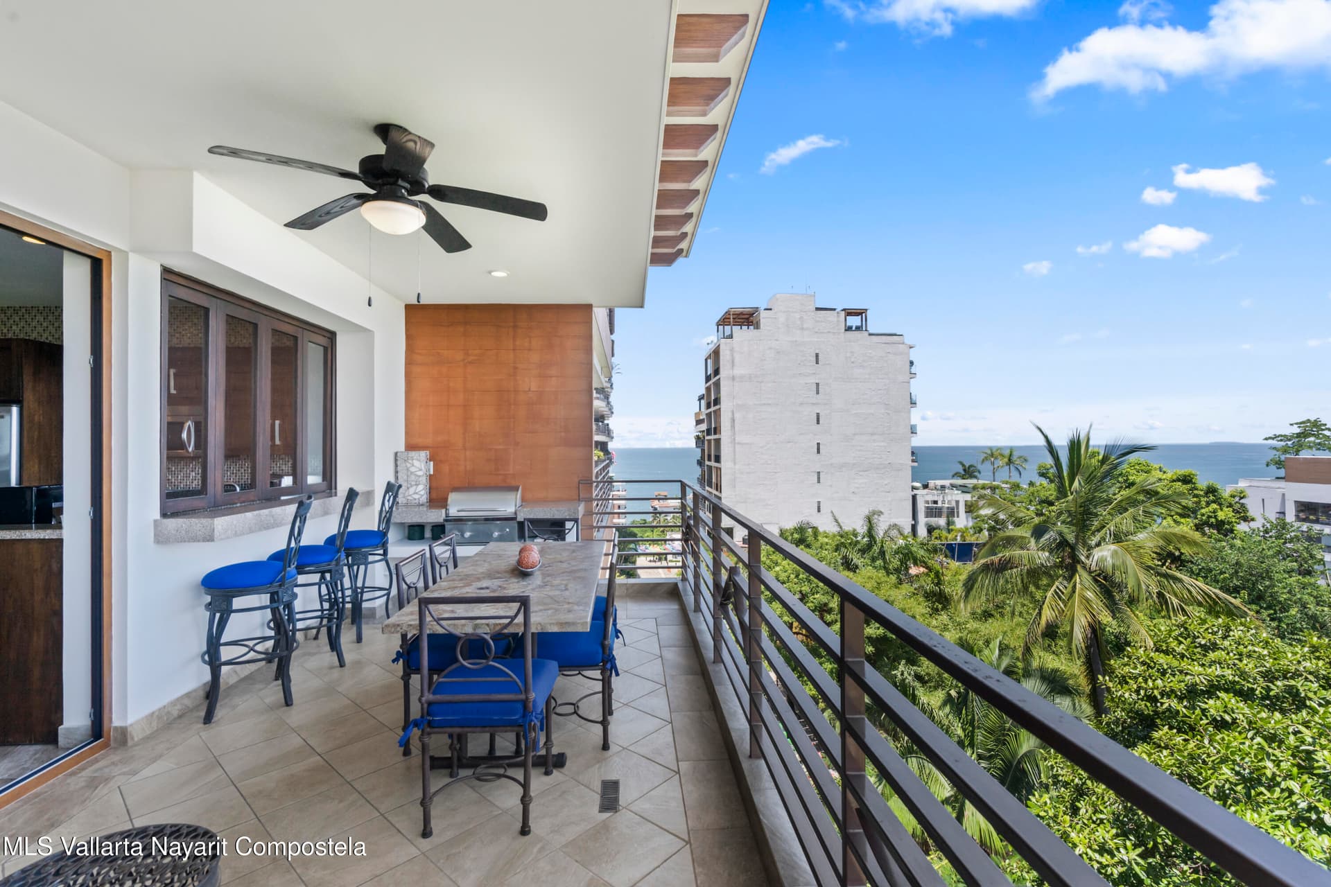 Residences by Pinnacle 6
