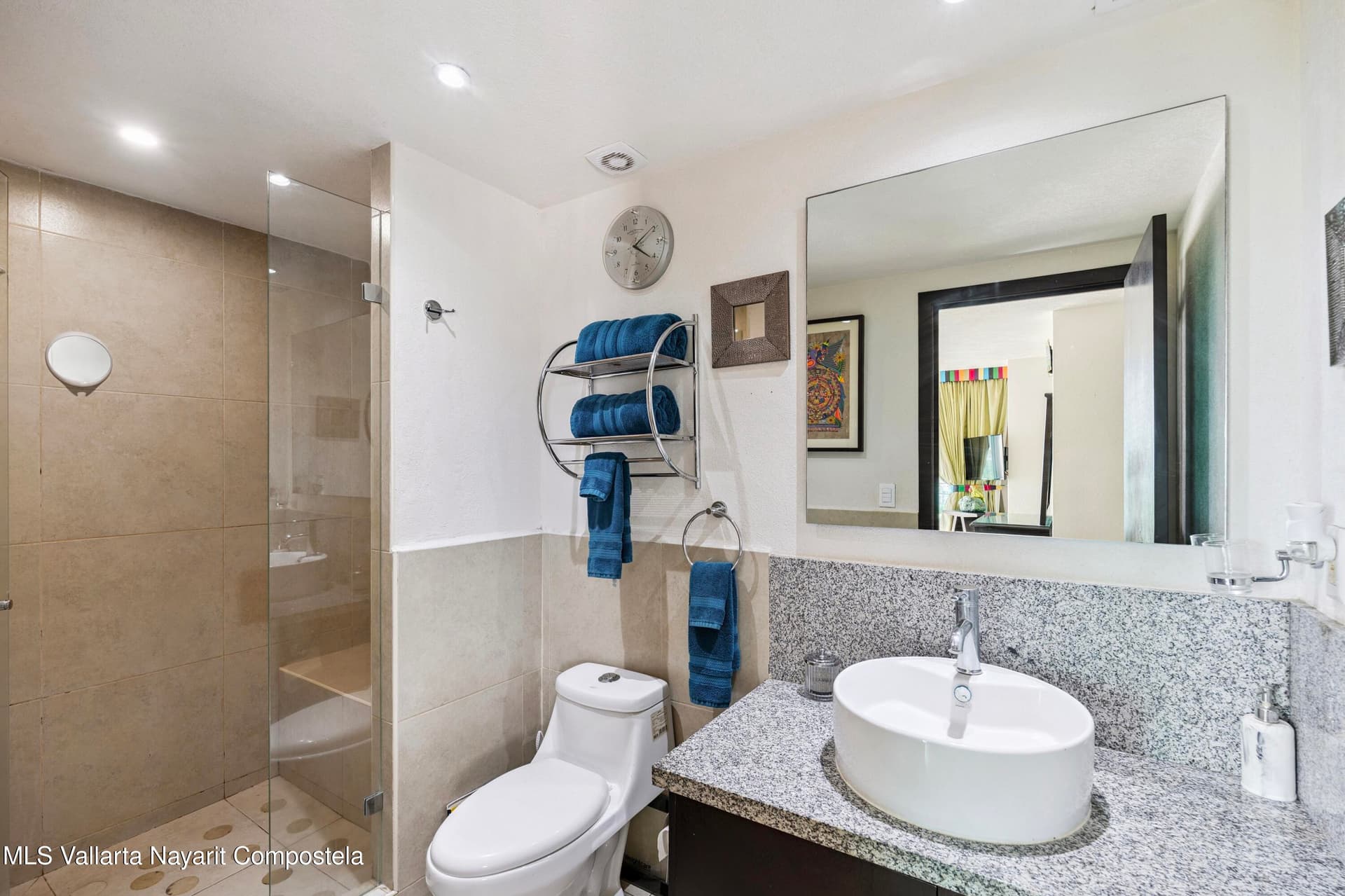 Grand Venetian 8