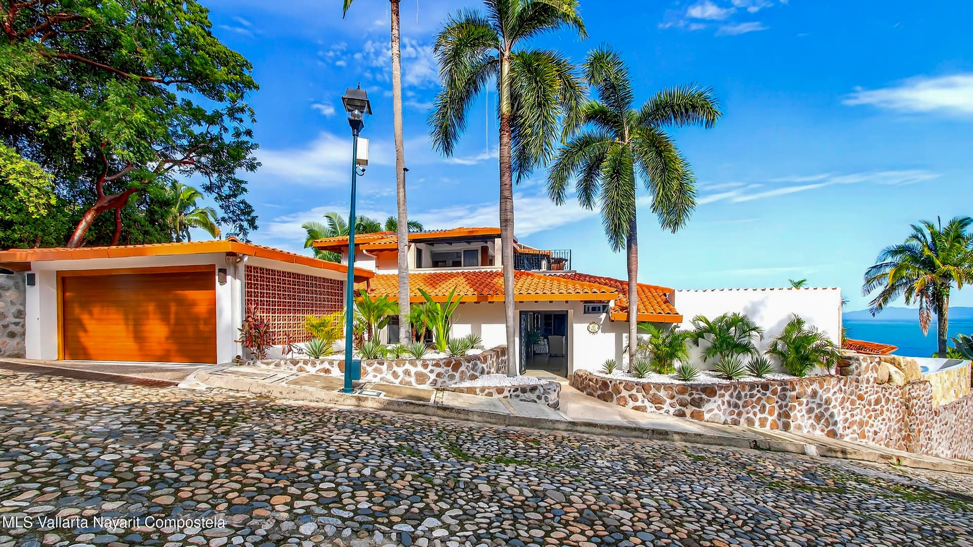 Sierra Del Mar