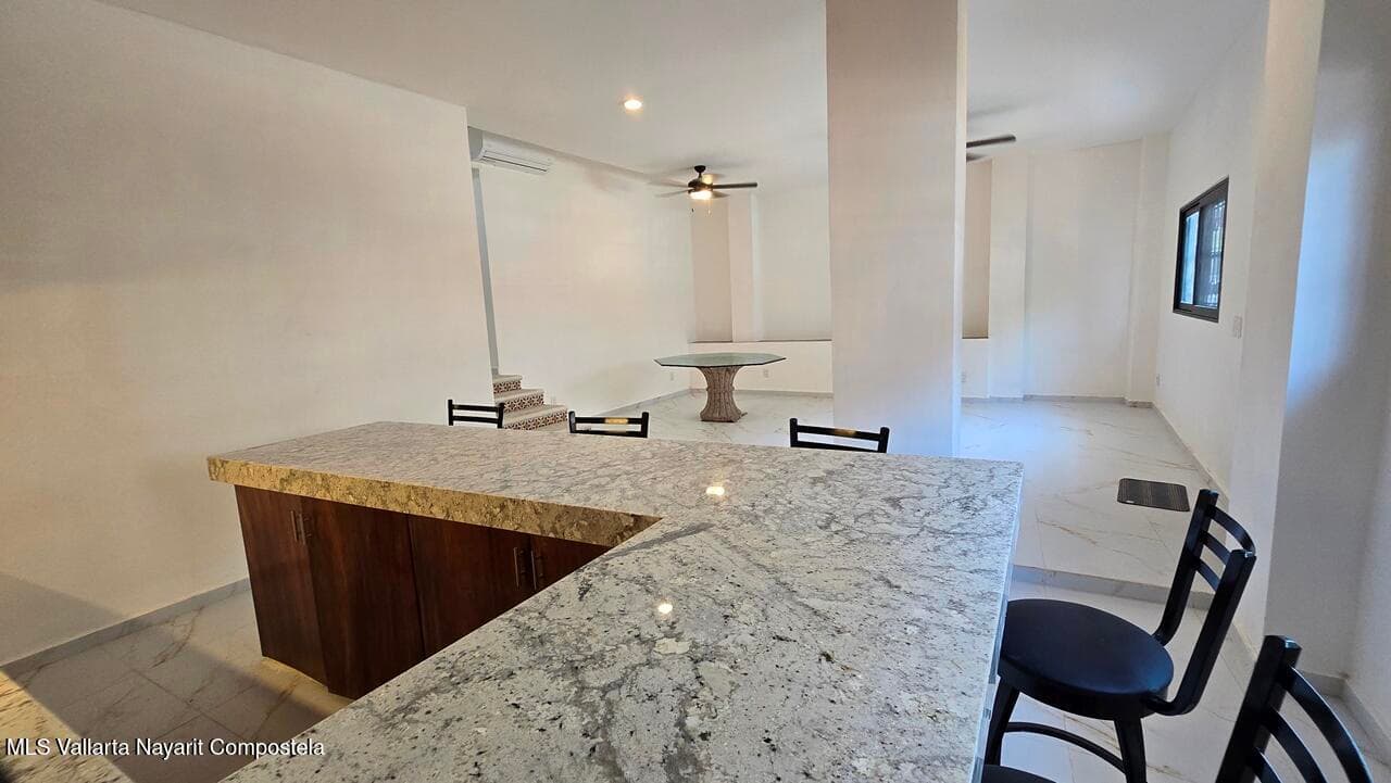 470 C. Fco. I. Madero 10