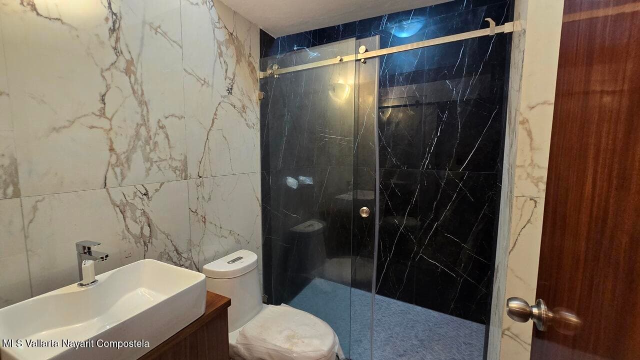470 C. Fco. I. Madero 18